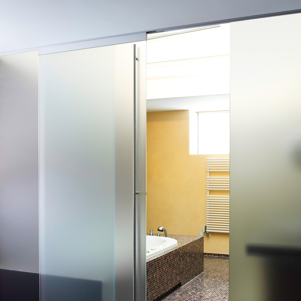 Afficher le produit GM TOPROLL 100 du fabricant Glas Marte