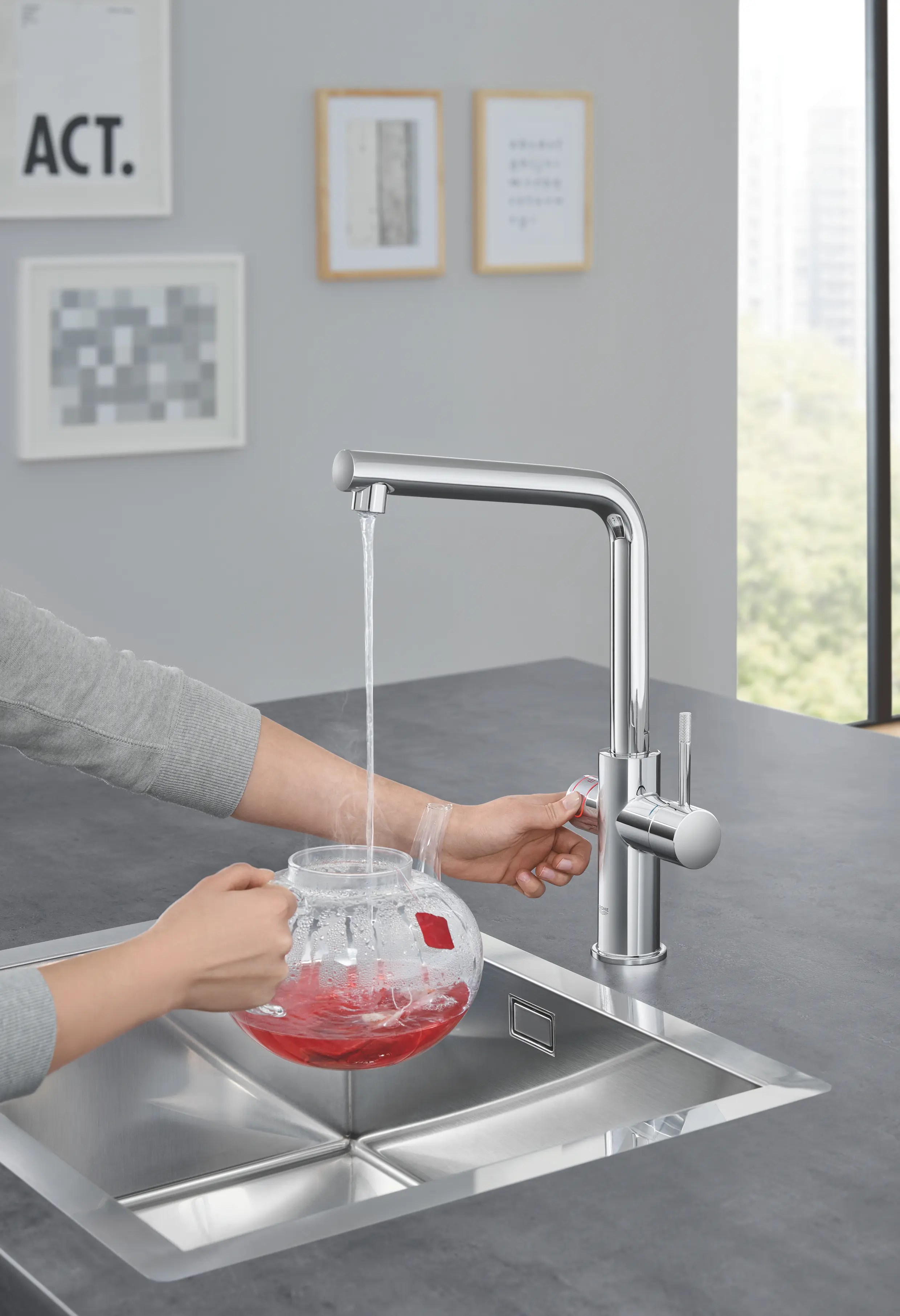 GROHE - GROHE Red Duo Faucet and M size boiler