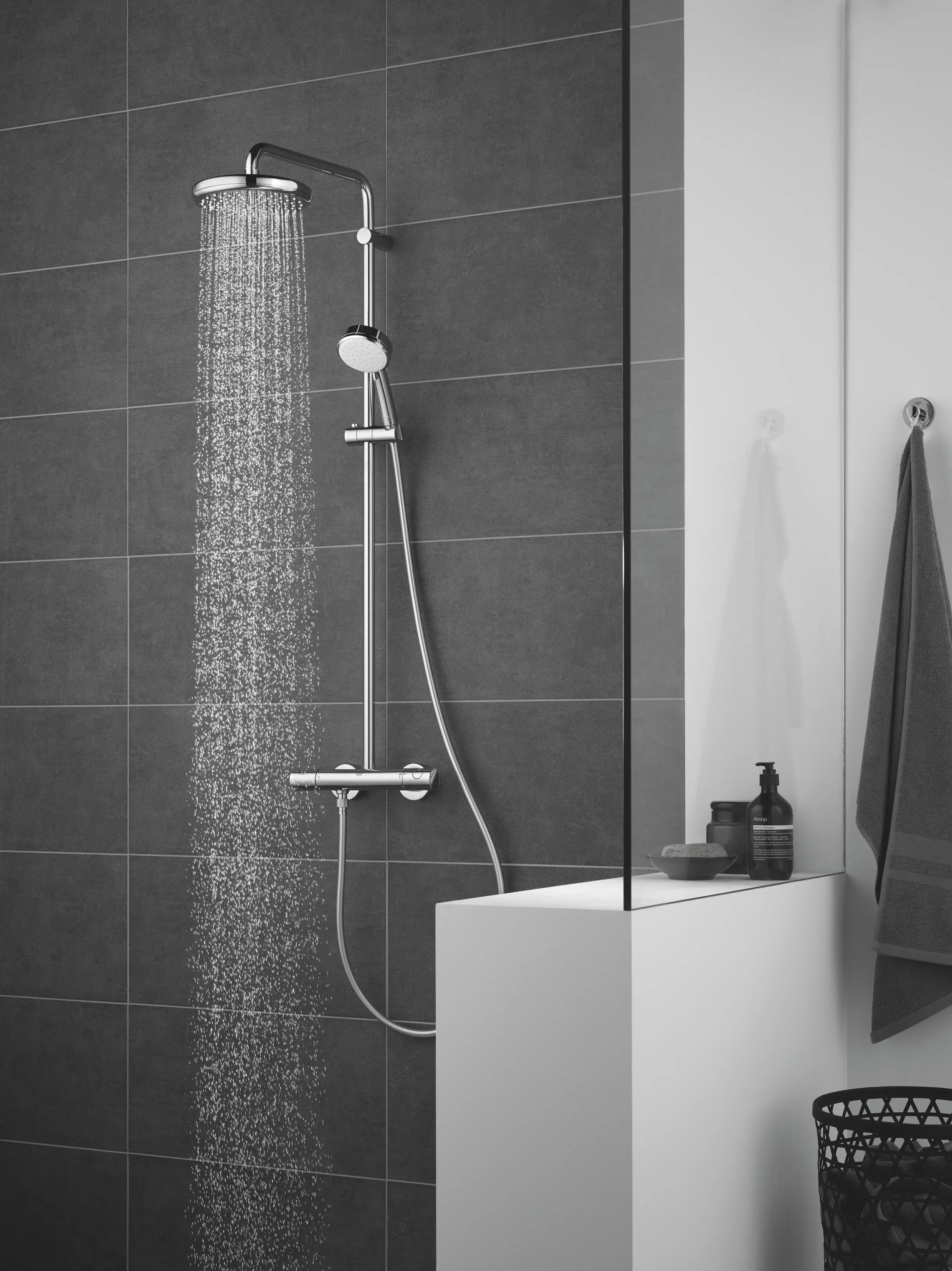 GROHE - Tempesta Cosmopolitan System 160 Shower system with single lever mixer