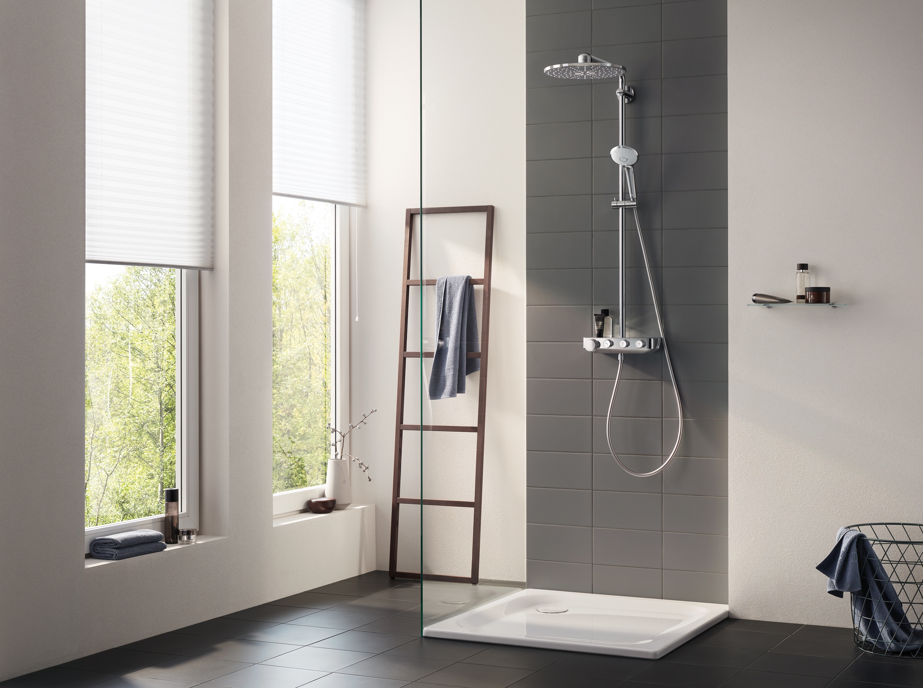 Display product Euphoria SmartControl System 310 Duo Shower System from manufacturer GROHE