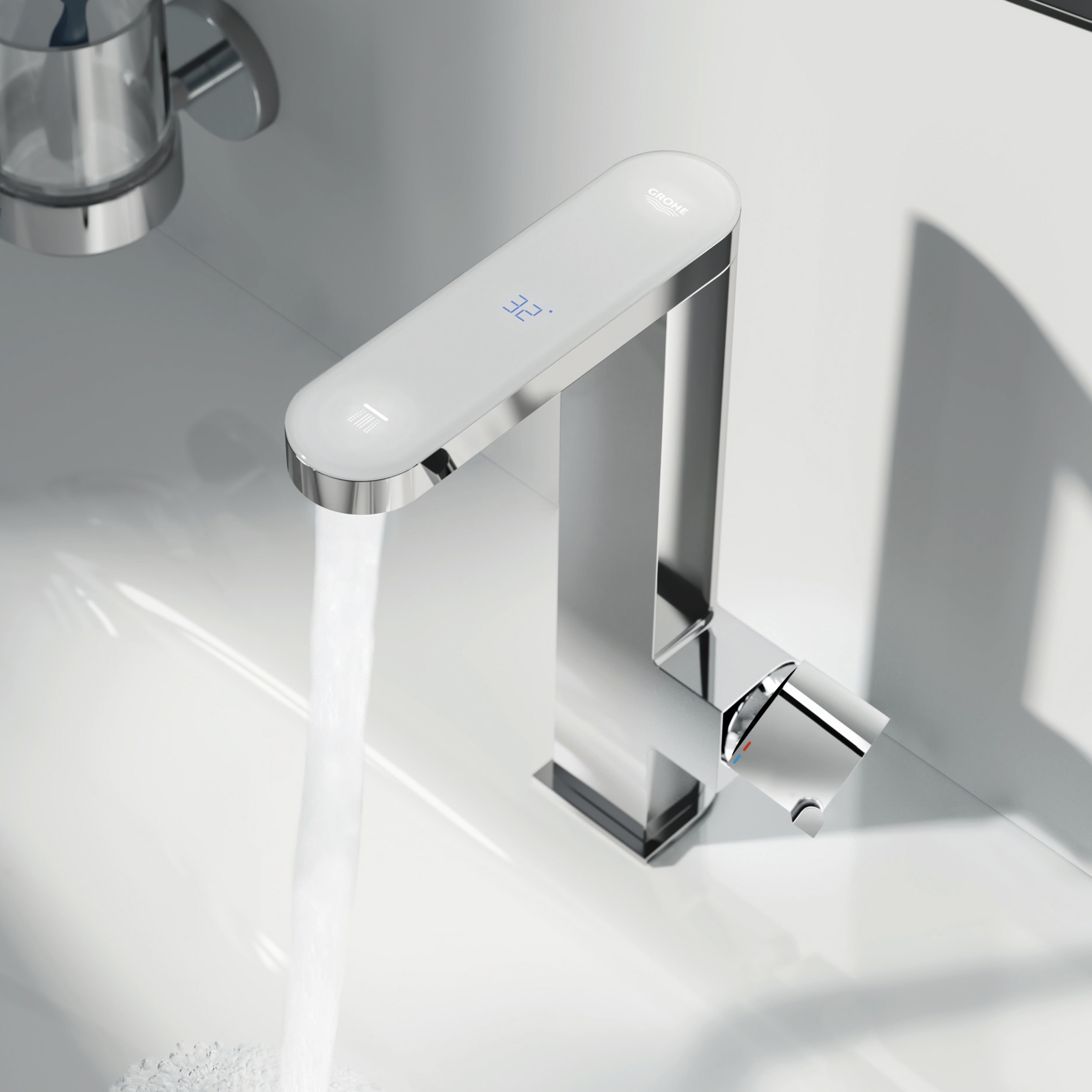 Display product Plus Single-lever basin mixer 1/2" with temperature display M-Size from manufacturer GROHE