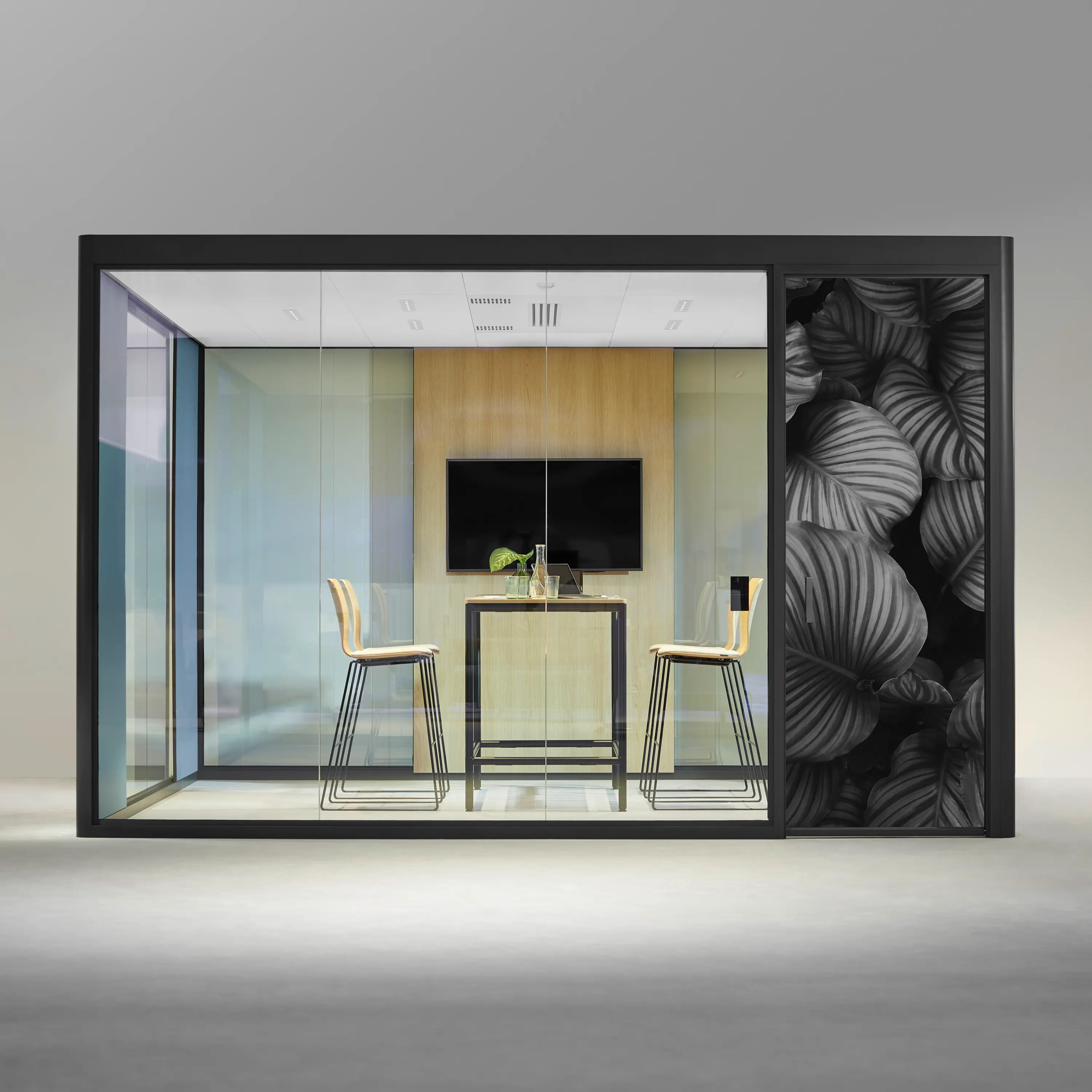 gallery-slide-0
