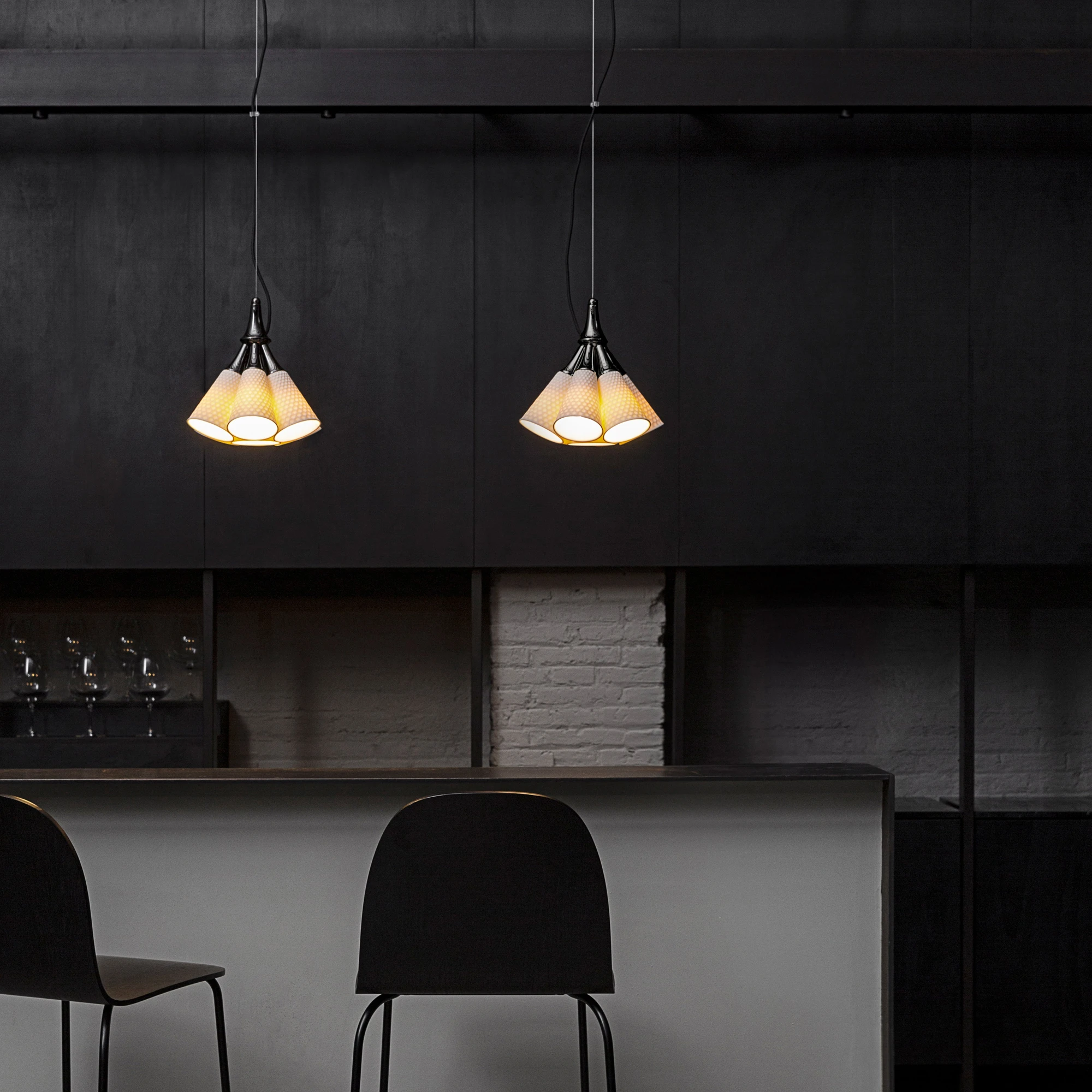 HANGING LAMPS