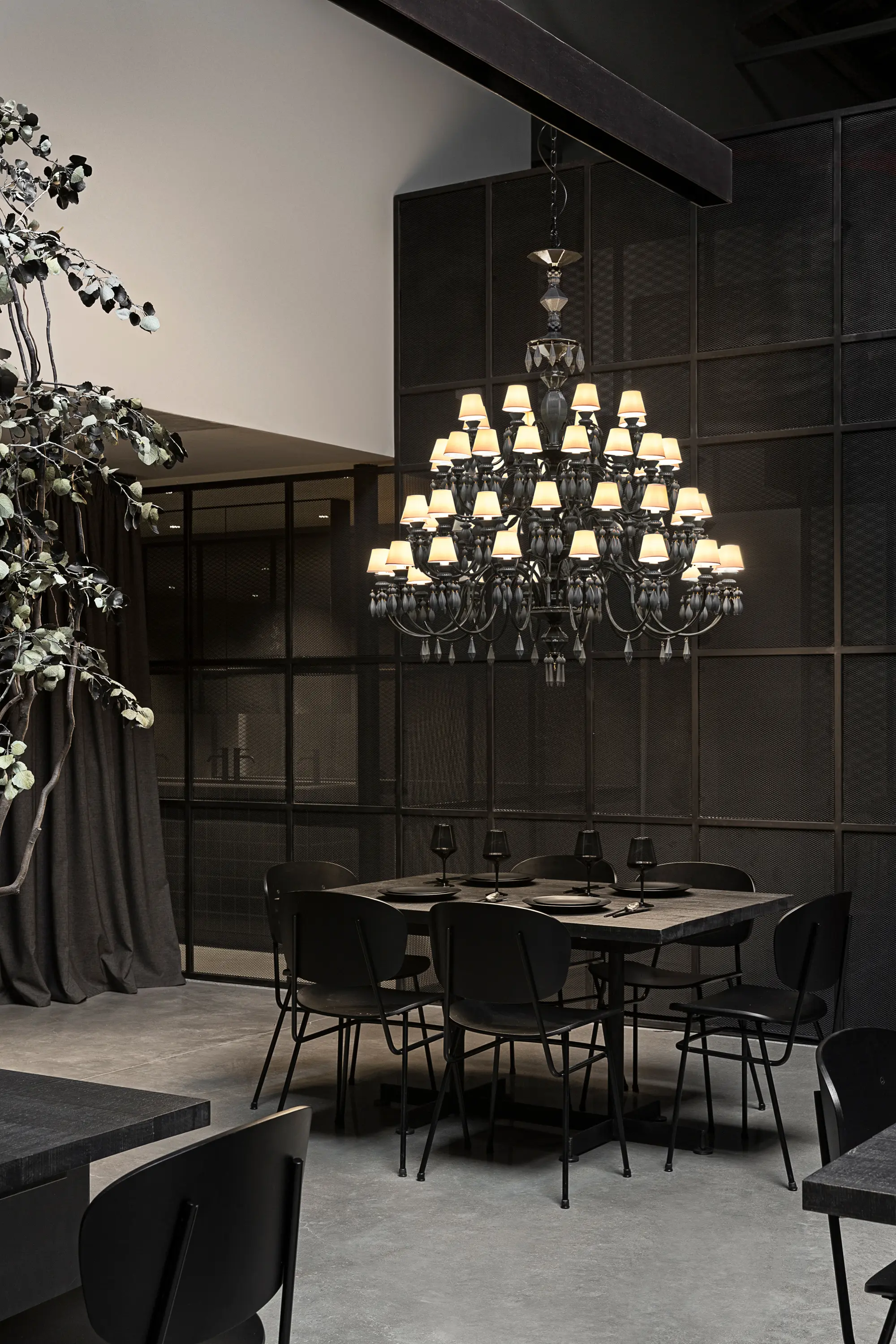 Lladró - Belle de Nuit Ceiling Lamp with Lithophane | Black (CE/UK)