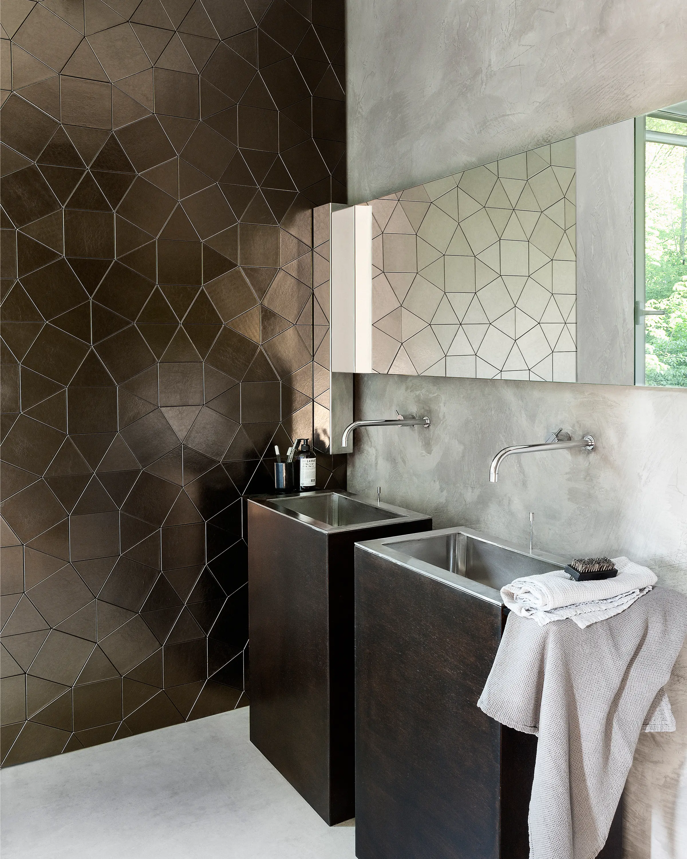 Studioart Leather Interiors - KALEIDO Leatherwall Layout 01 City Polvere