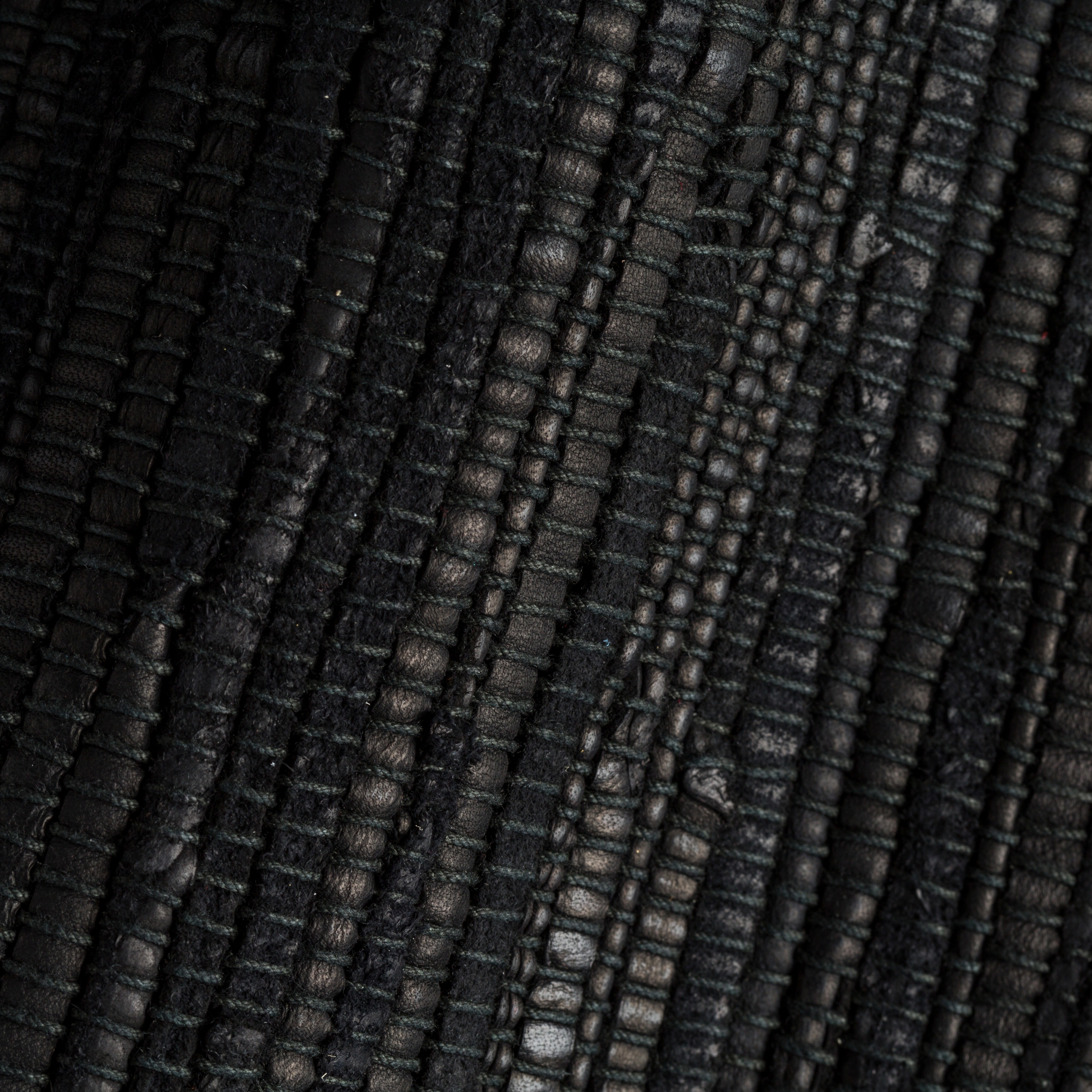 PEZZARA Black