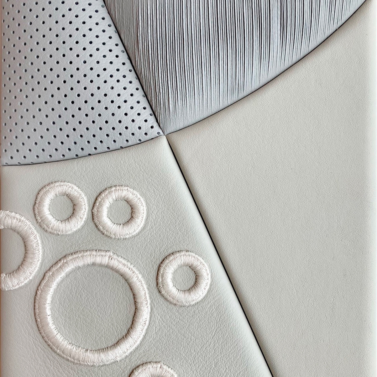 Mostrar el producto Melodia del fabricante Studioart Leather Interiors