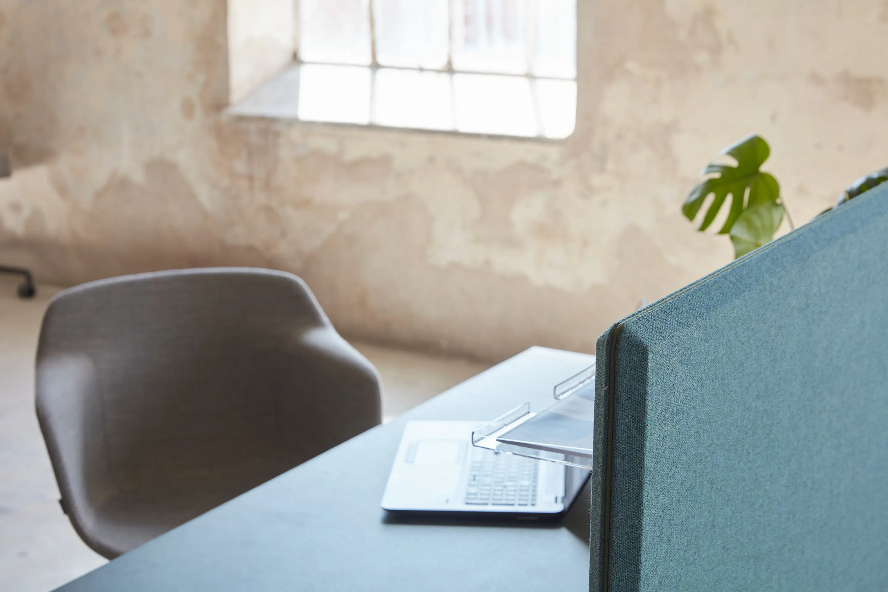 Glimakra of Sweden AB - Limbus Arrow desk screen