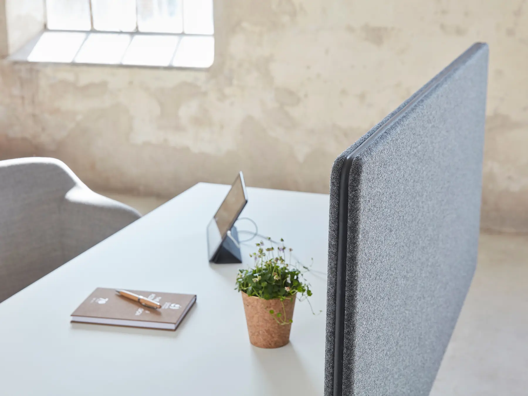 Glimakra of Sweden AB - Contrast Desk Screen