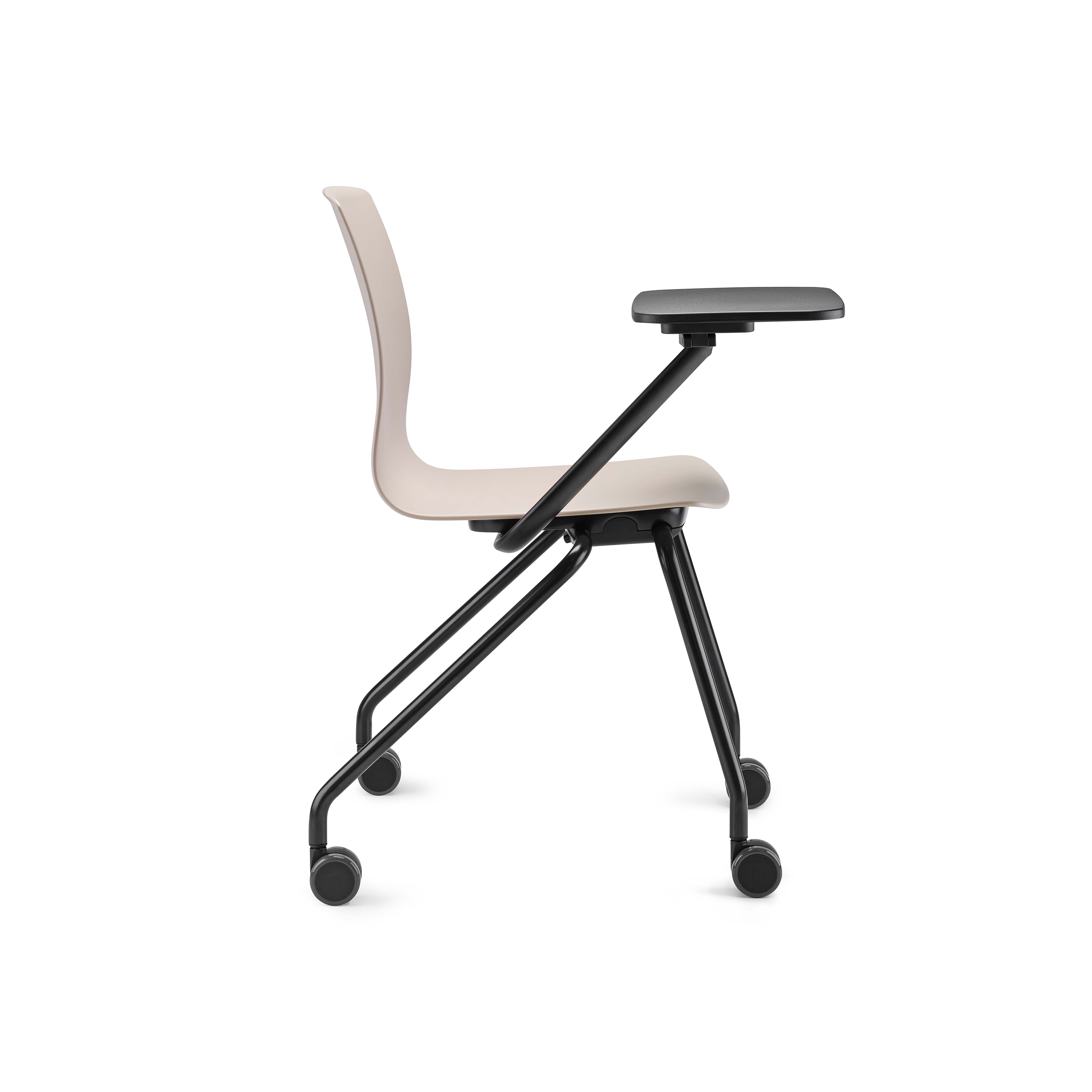 Display product Fiore nesting nesting chair from manufacturer Dauphin