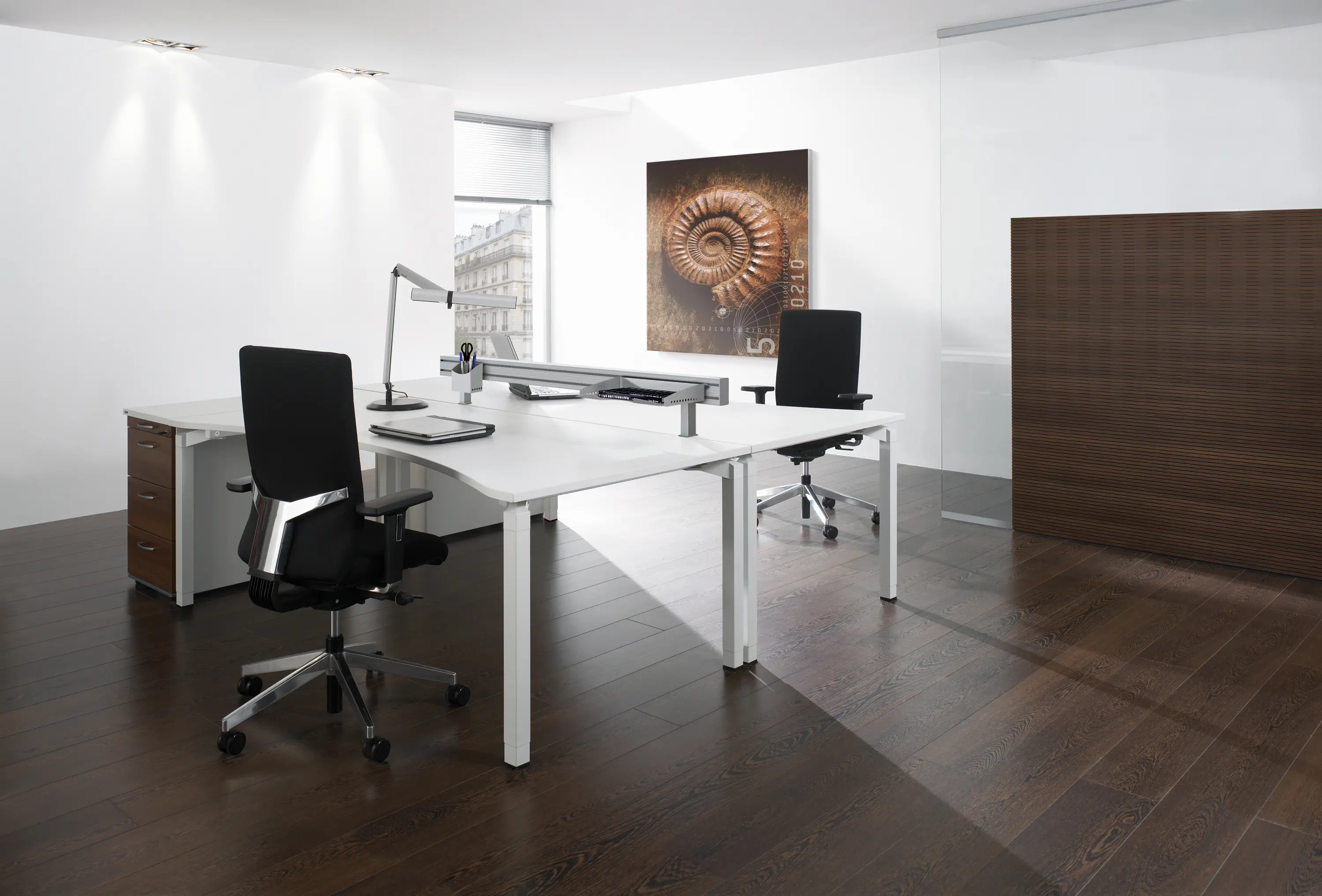 Assmann Büromöbel - Antaro Desking programme