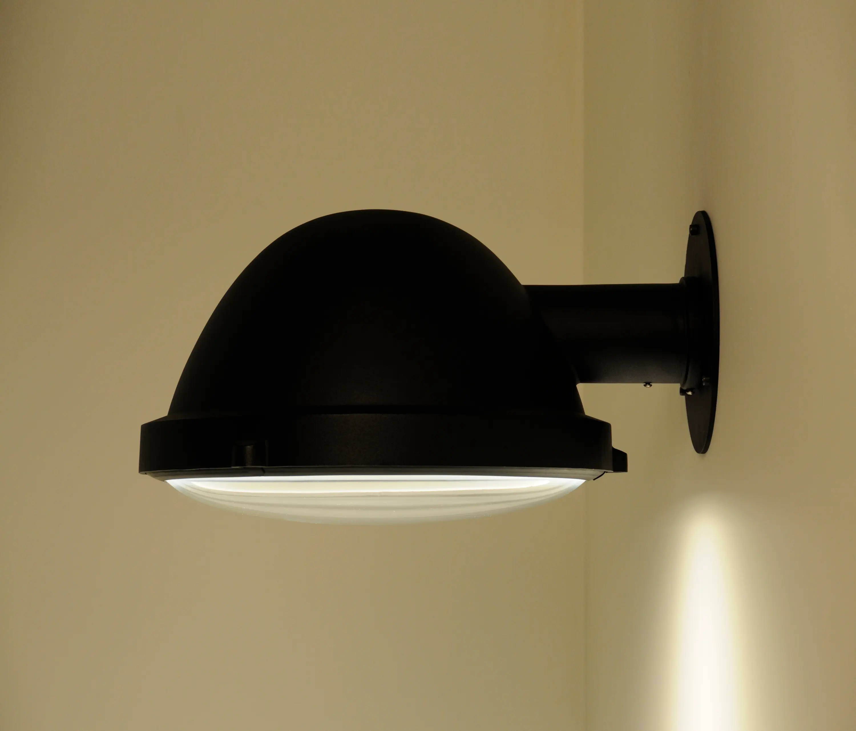 Jacco Maris - Outsider - wall lamp