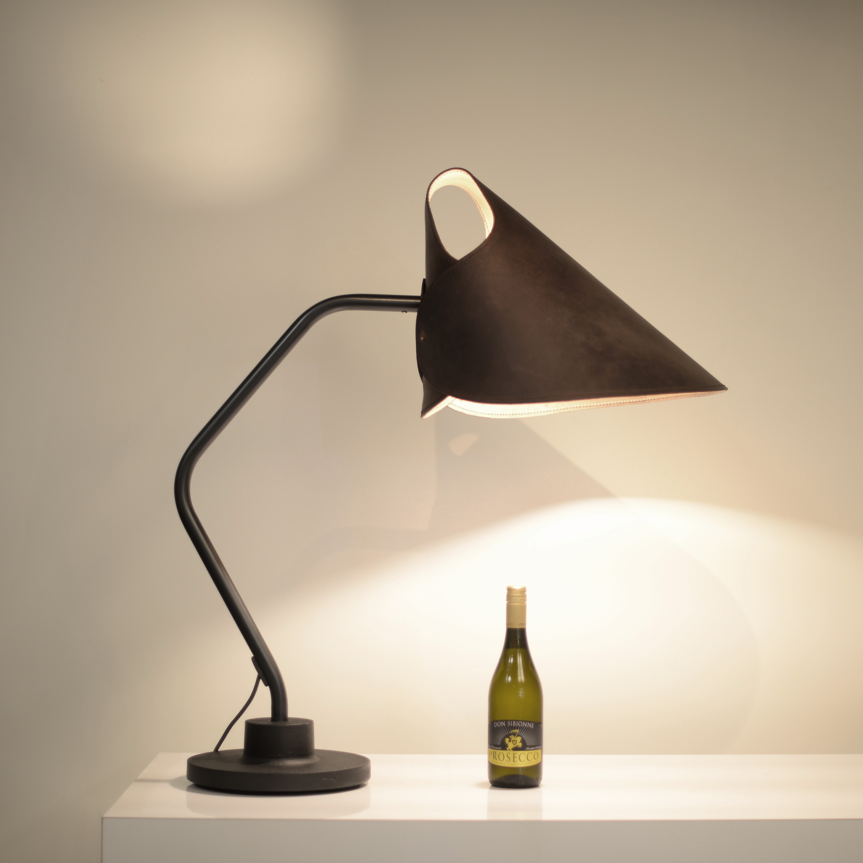 Mostra il prodotto Mrs. Q table lamp del produttore Jacco Maris