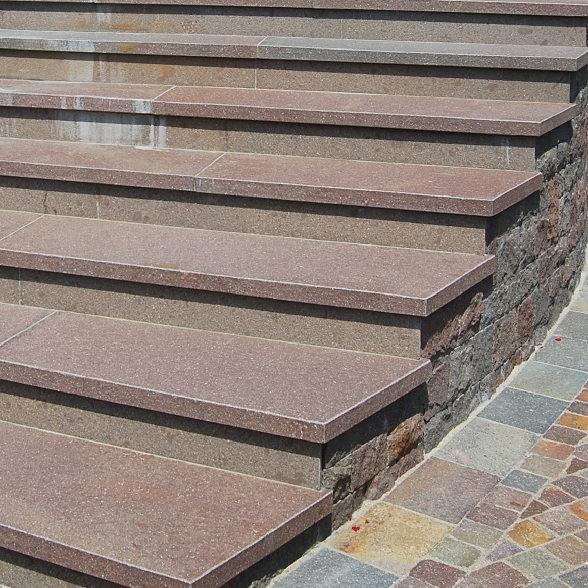 Display product Treads from manufacturer Odorizzi Soluzioni