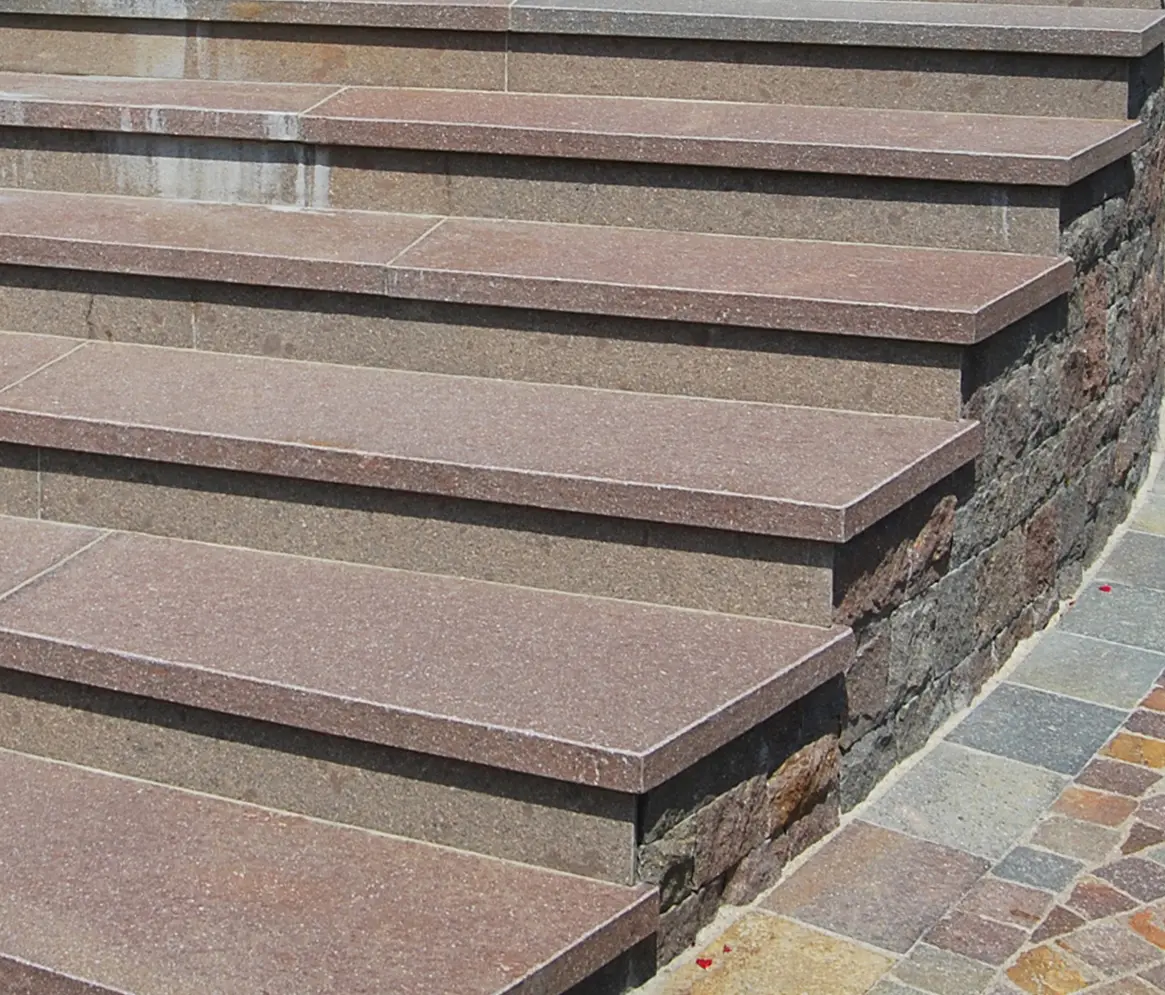 Odorizzi Soluzioni - Baseboard Studs