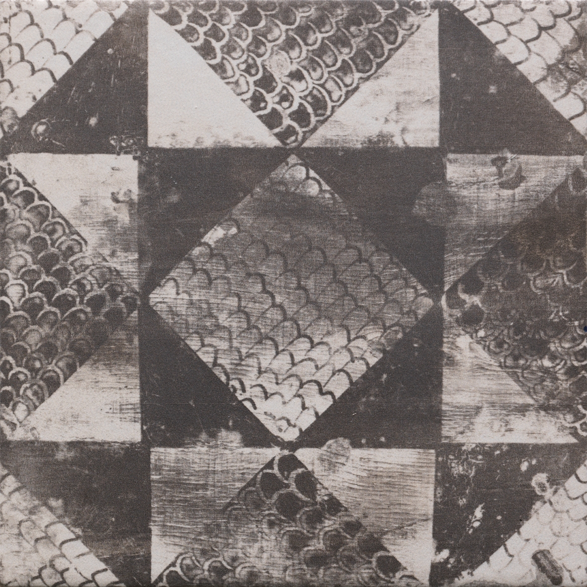 Wood on Fire | Deco Dark 20x20 cm
