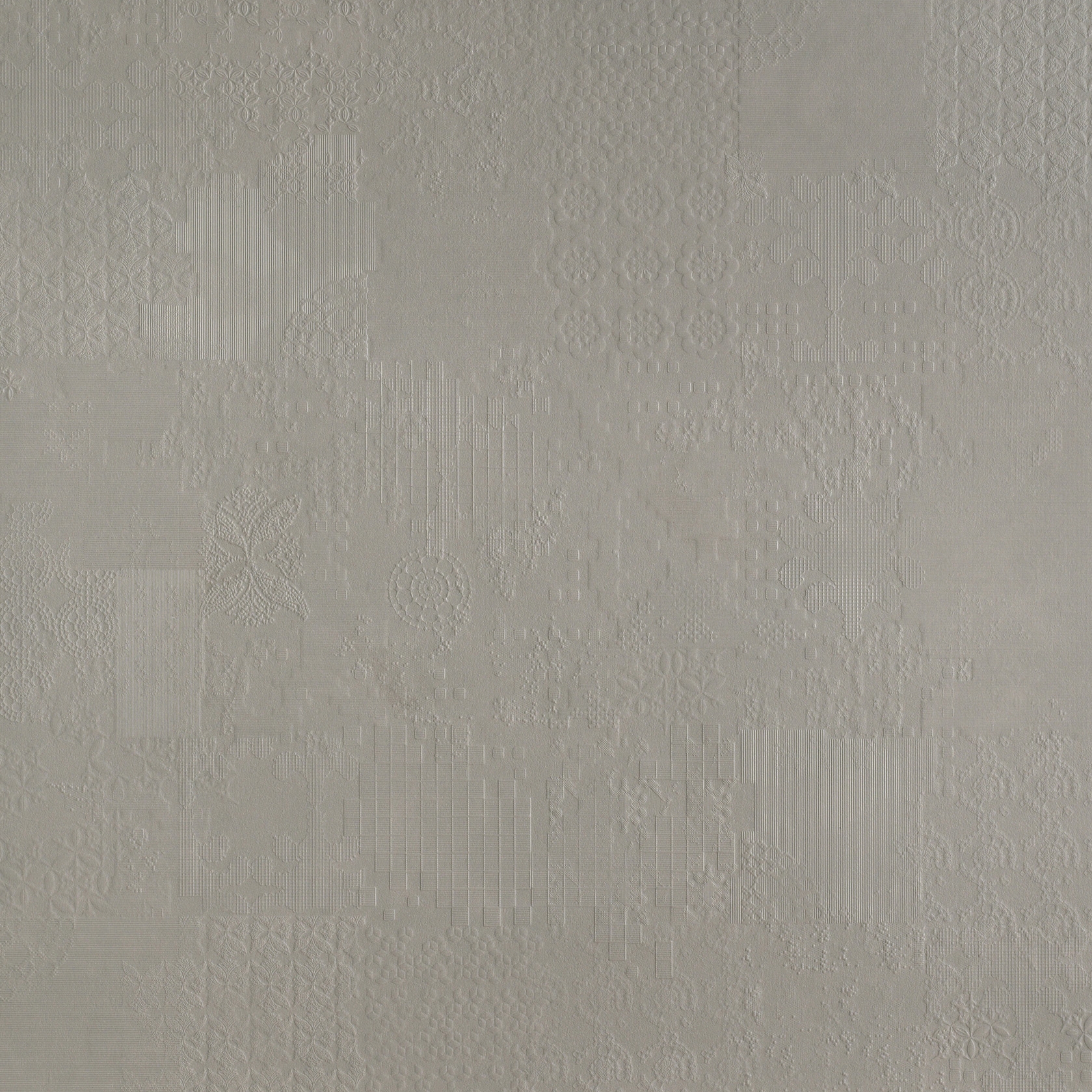 Display product Déchirer decor grey from manufacturer Ceramiche Mutina