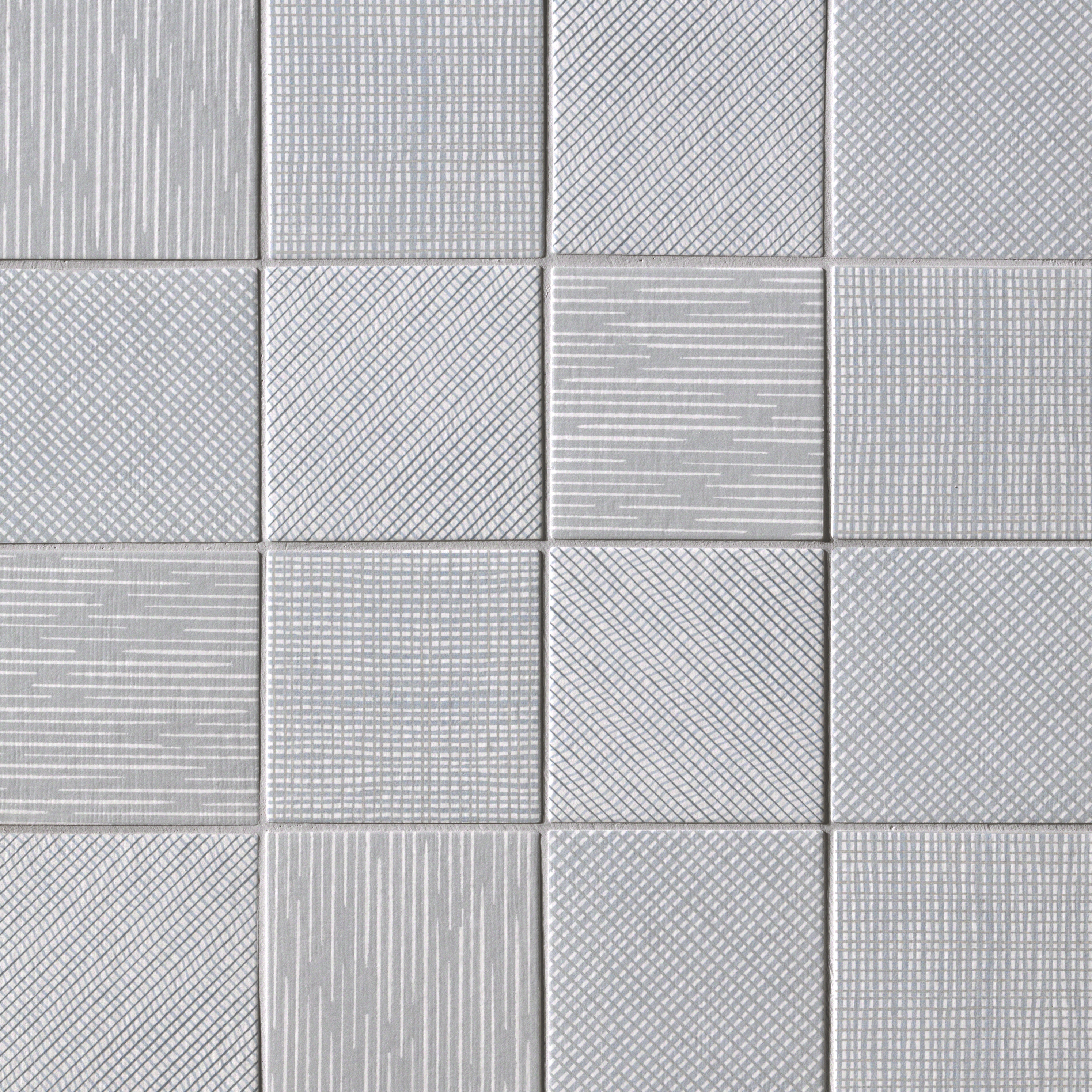 Vertoon produk Tratti mi grigio van vervaardiger Ceramiche Mutina