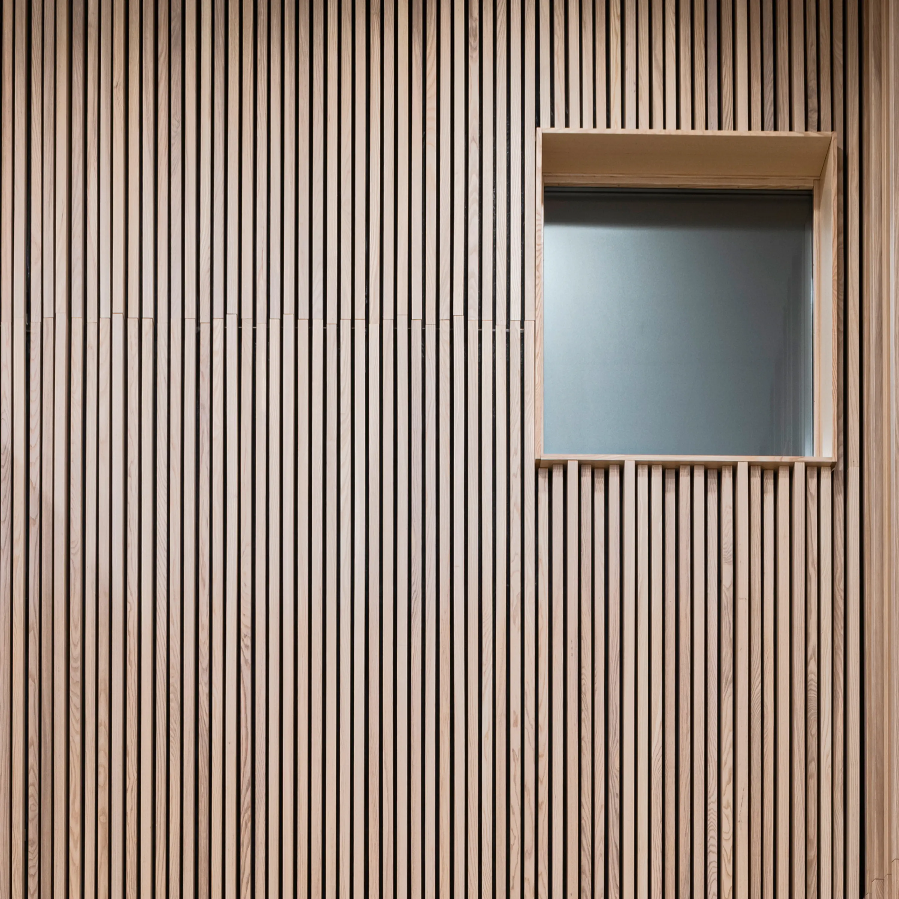 gallery-slide-0