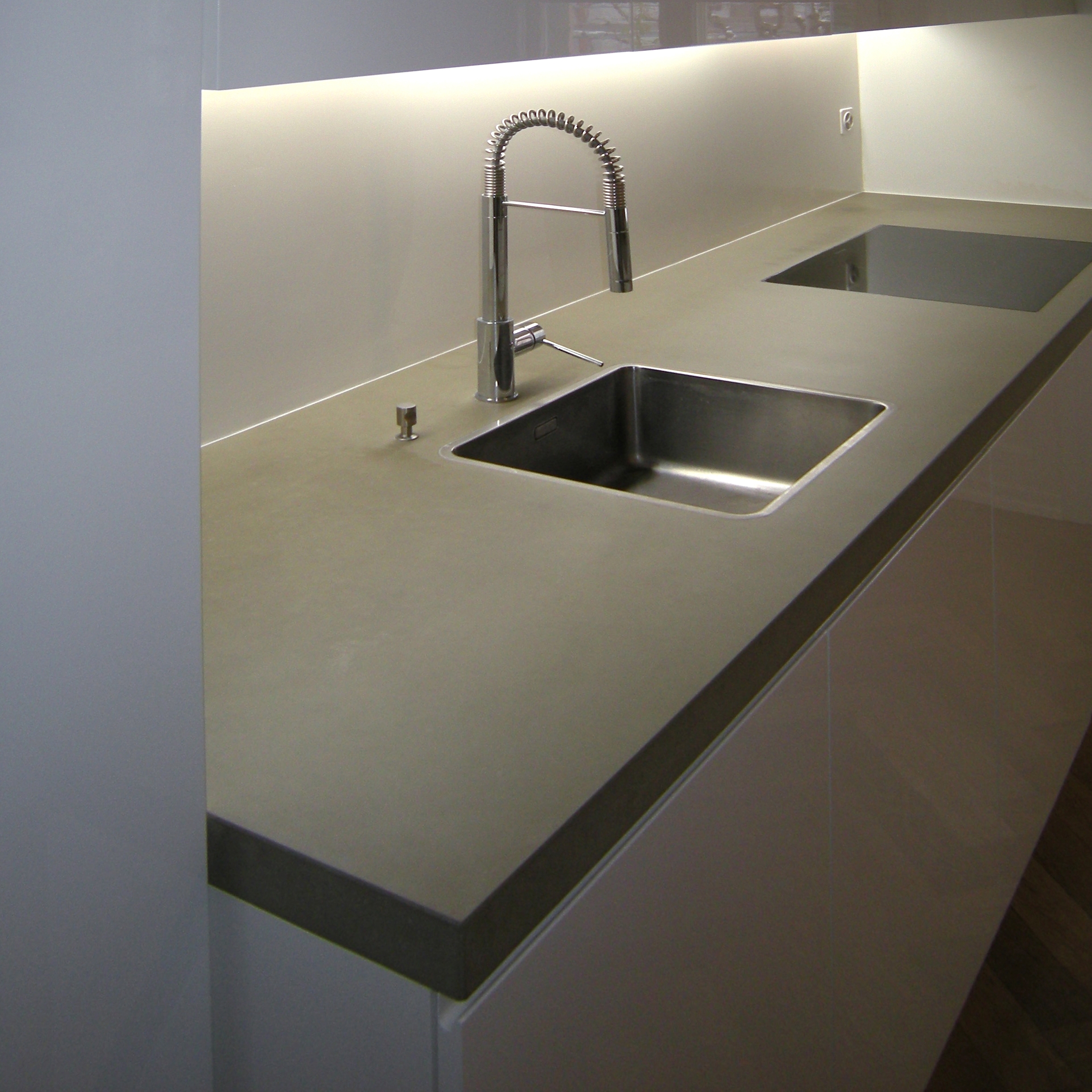 Display product Concrete worktop from manufacturer OGGI Beton