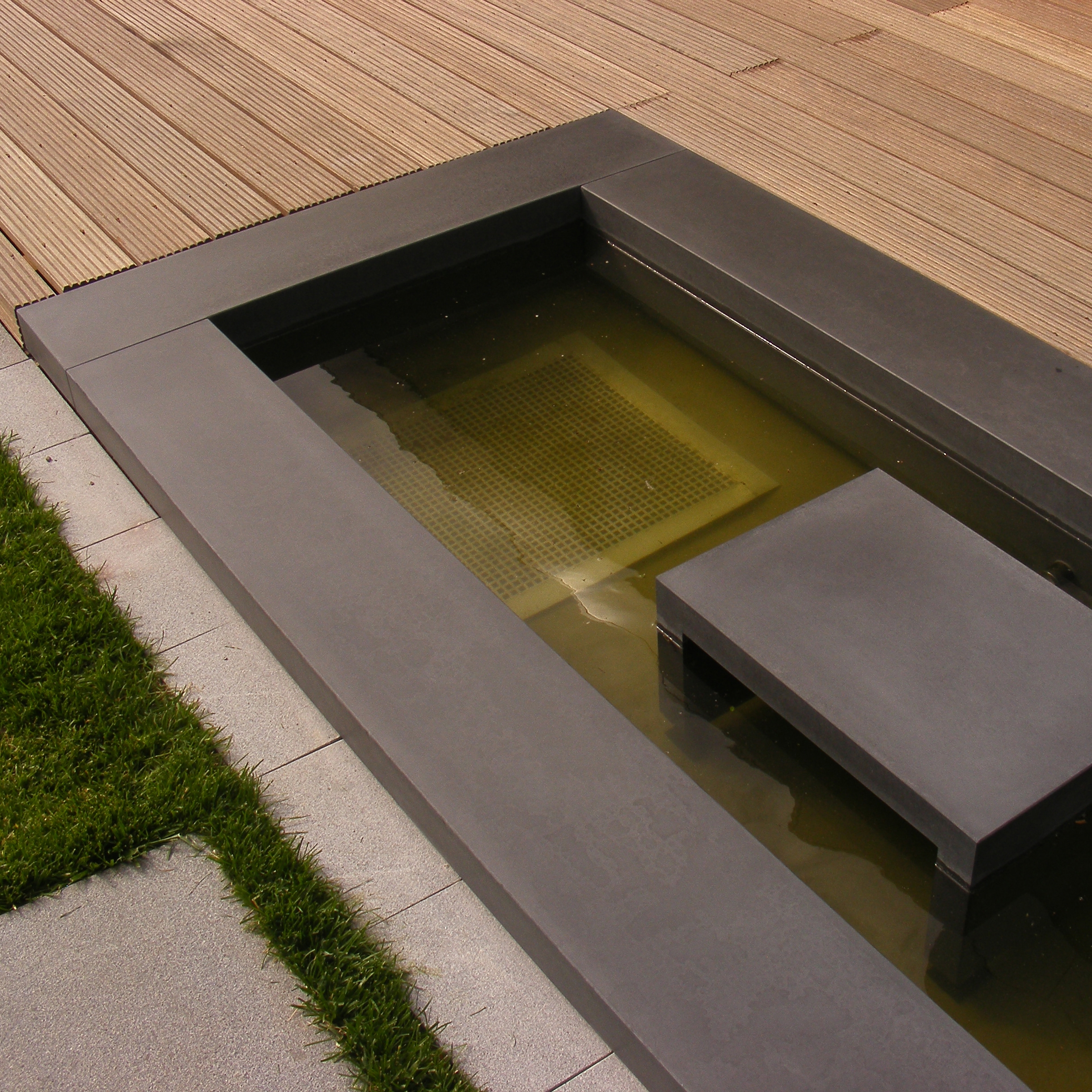 Display product Detail from manufacturer OGGI Beton