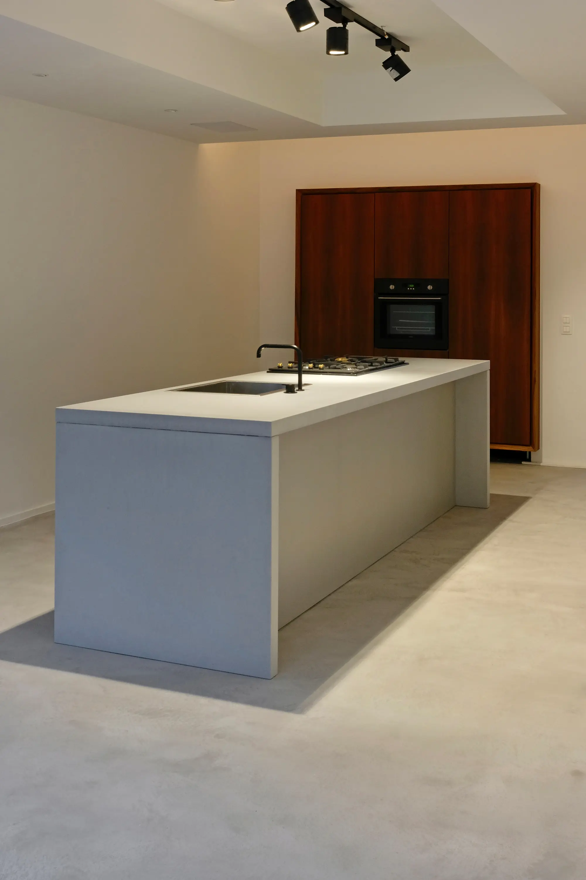 OGGI Beton - Küchenarbeitsplatte aus Beton