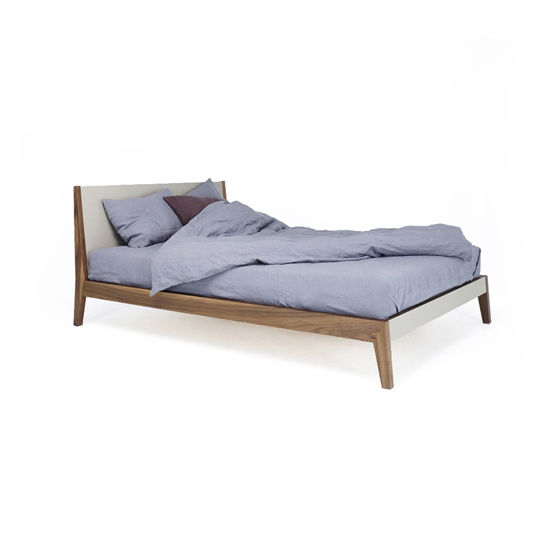 Mostra il prodotto Double Bed del produttore MINT Furniture
