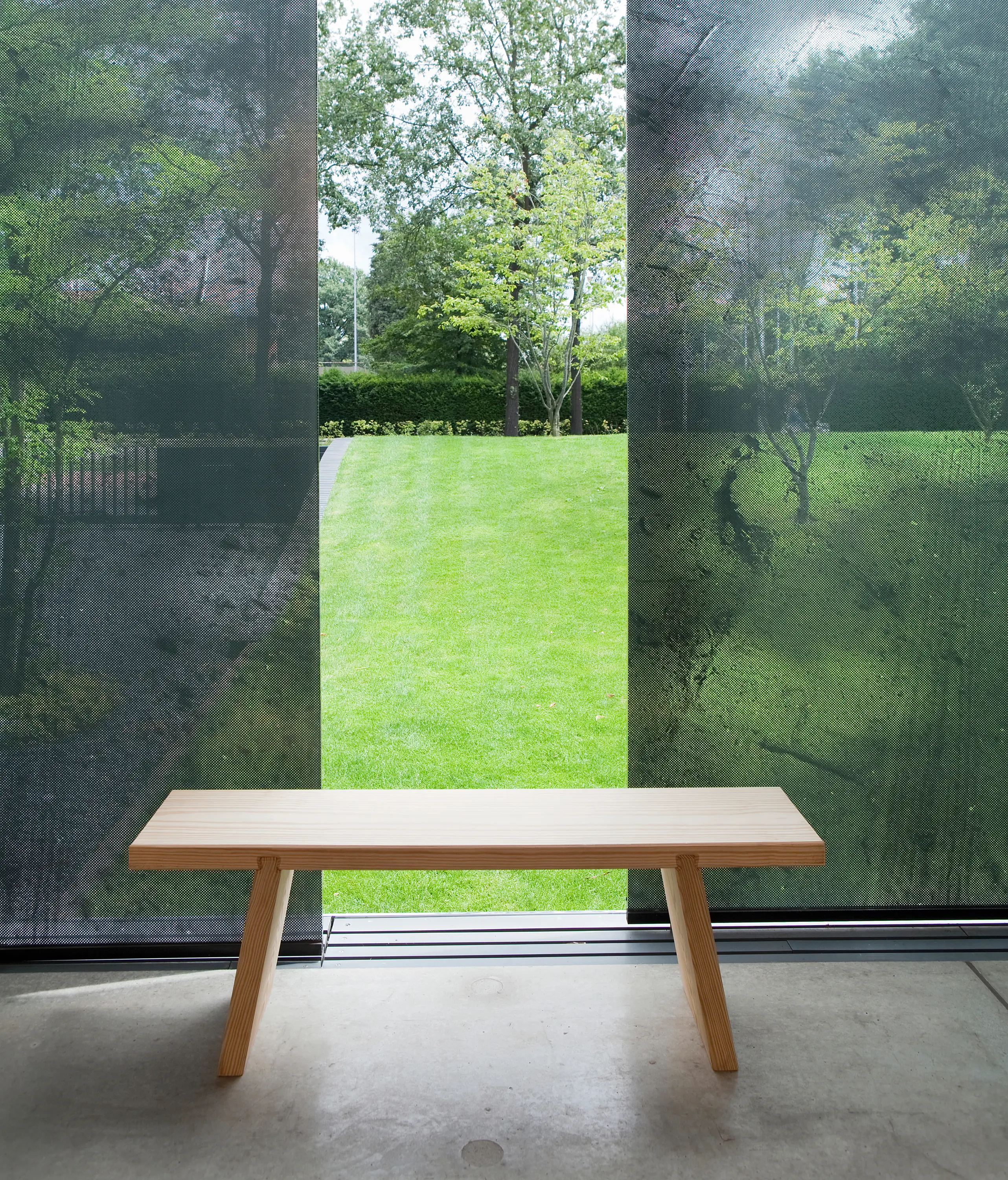 Functionals - Bench wood