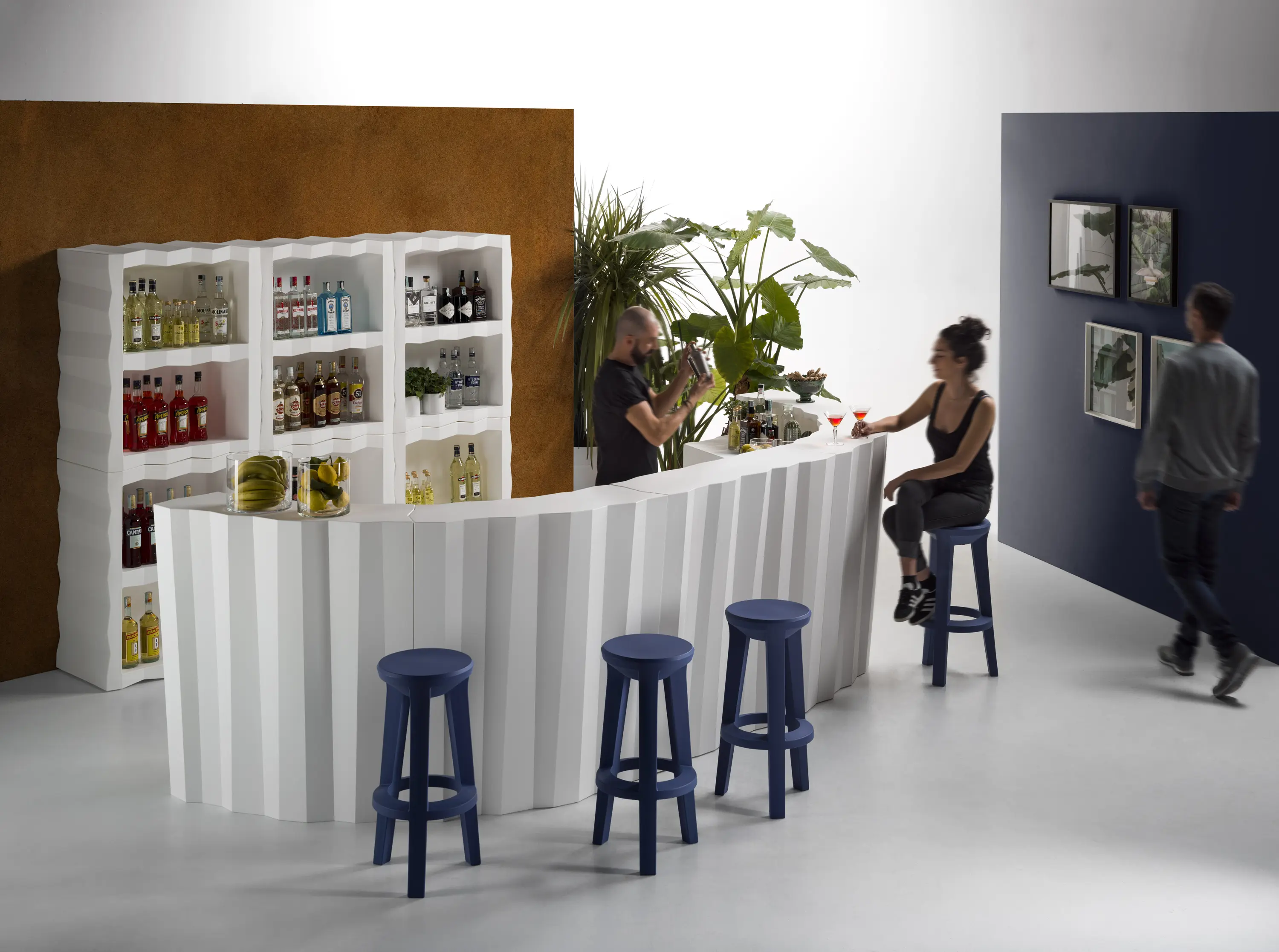 PLUST - Frozen | Desk 1