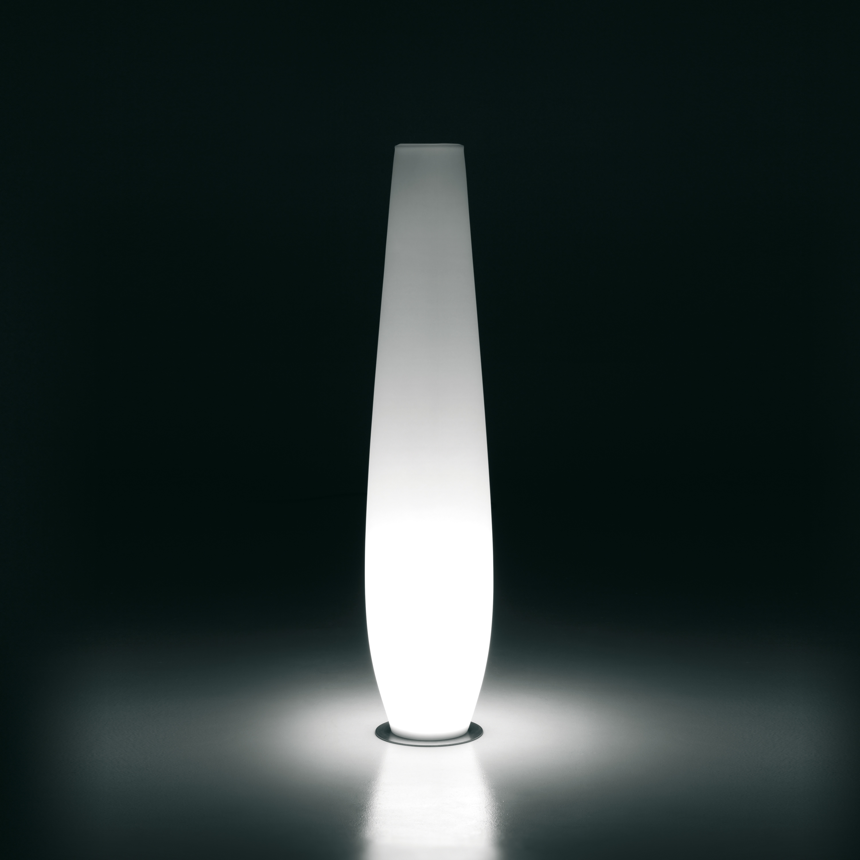 Mostra il prodotto Nicole | Light del produttore PLUST
