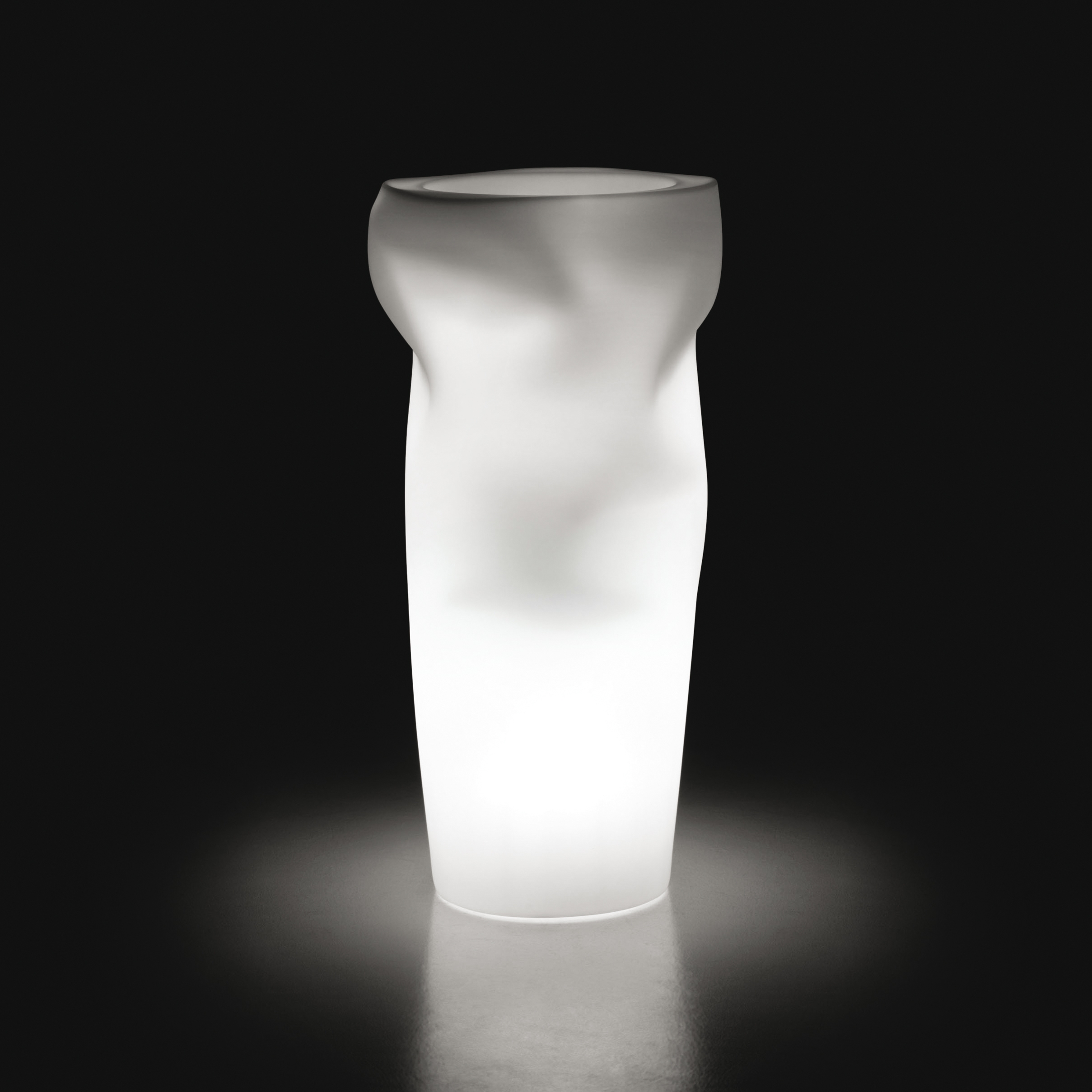 Display product Saving/Space/Vase | Light from manufacturer PLUST