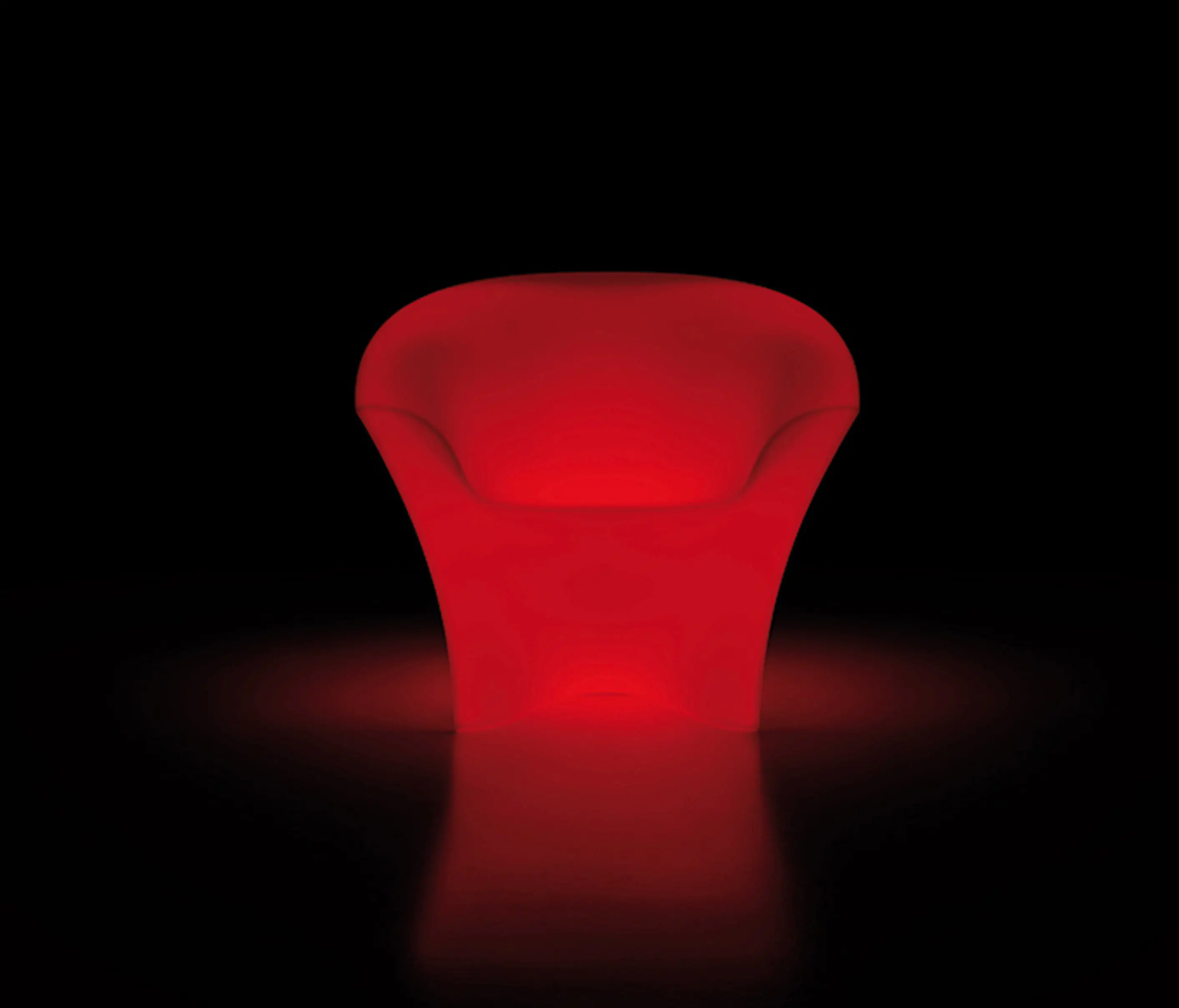 PLUST - Ohla | Armchair Light