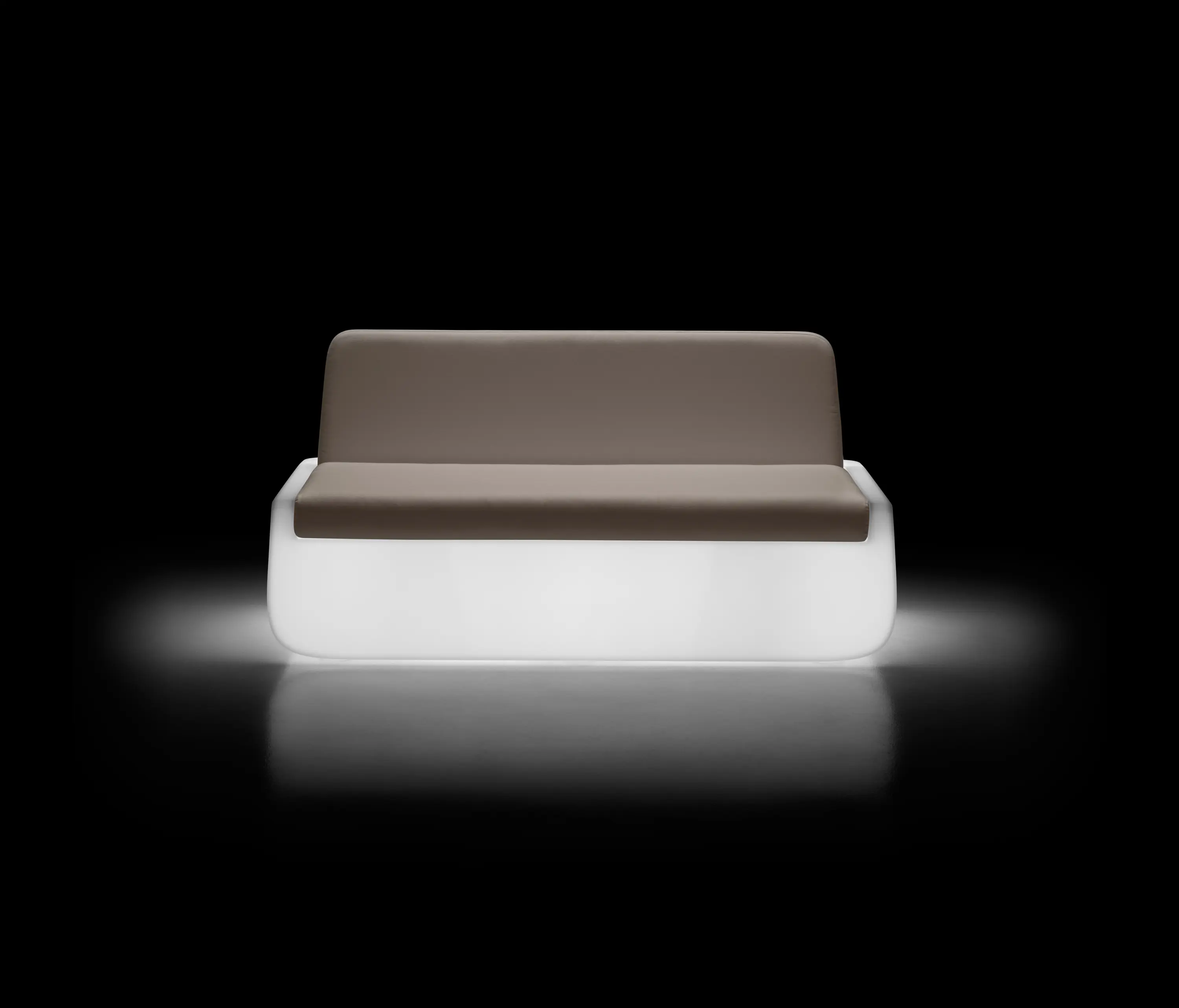 PLUST - Bold | Sofa Light