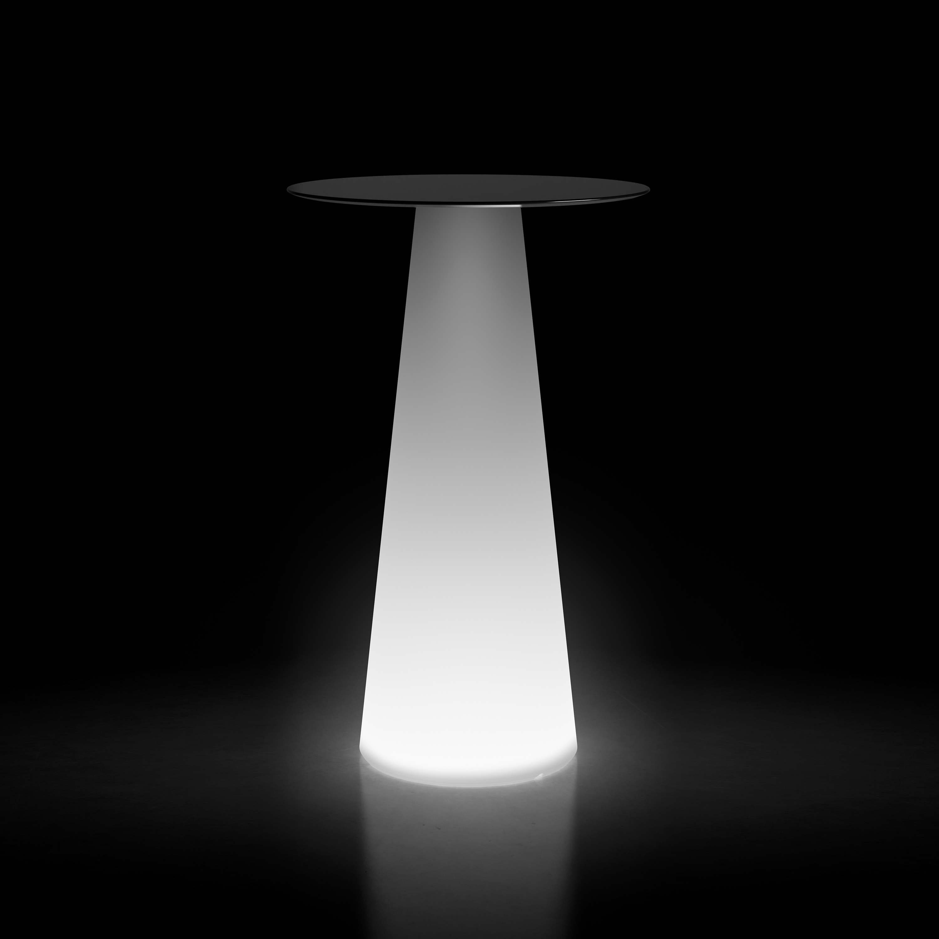 Display product Fura | Bar Table Light from manufacturer PLUST