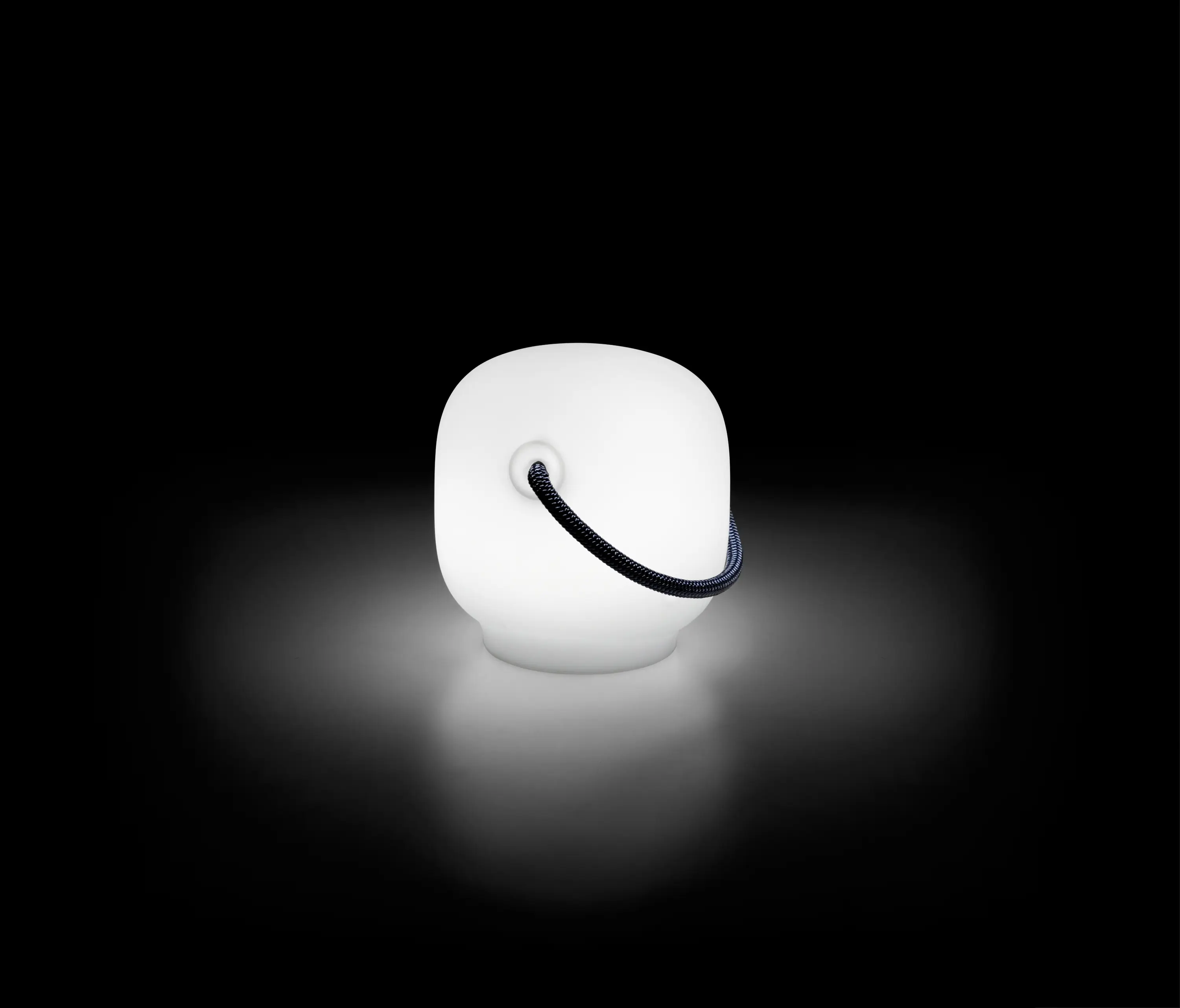 PLUST - Roaming | Light