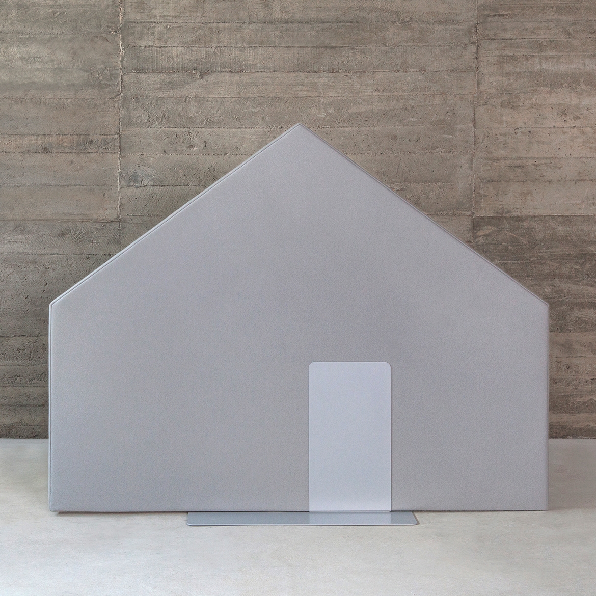 Afficher le produit Town Floor Barn du fabricant Wobedo Design