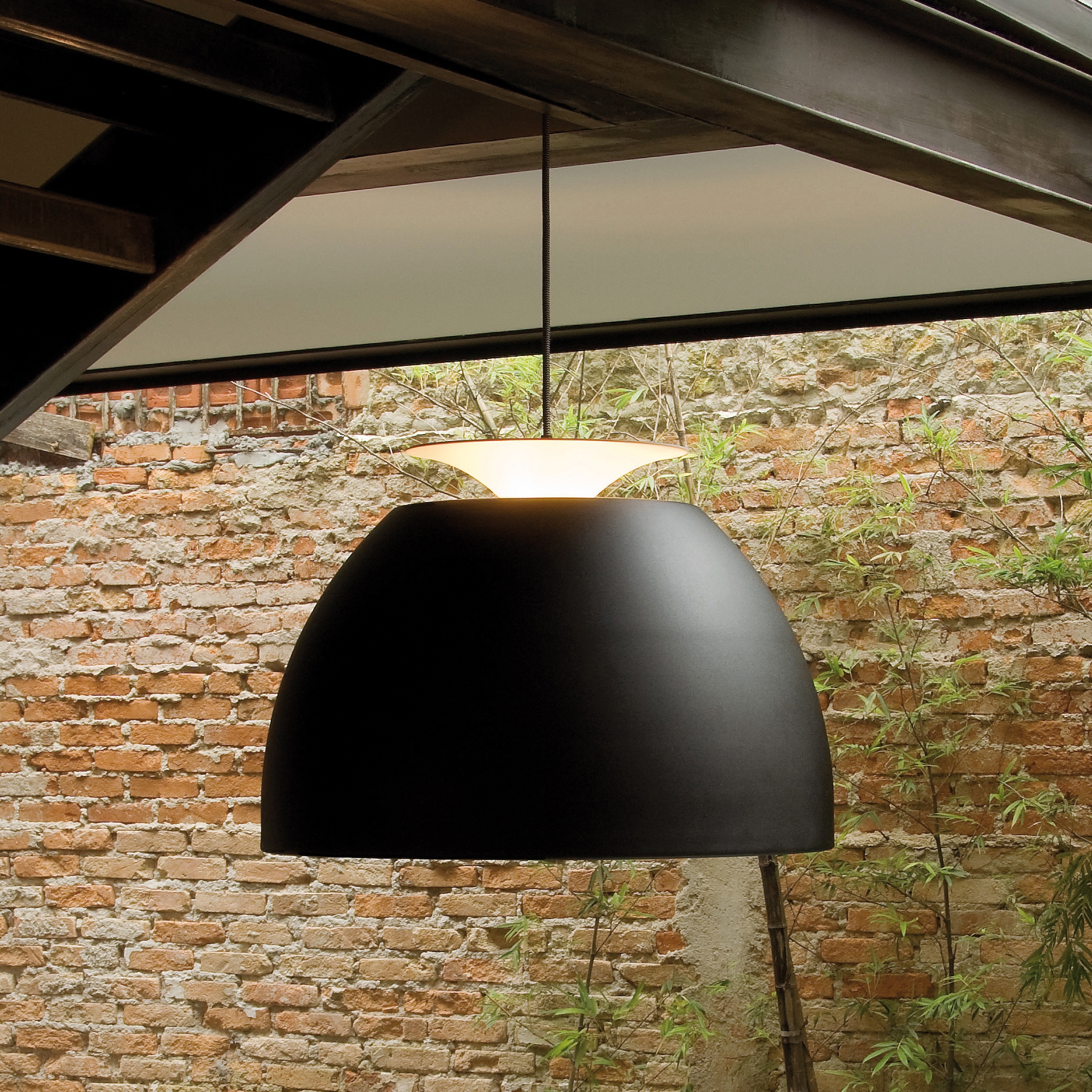 Display product Bossa 26w pendant light from manufacturer Lumini
