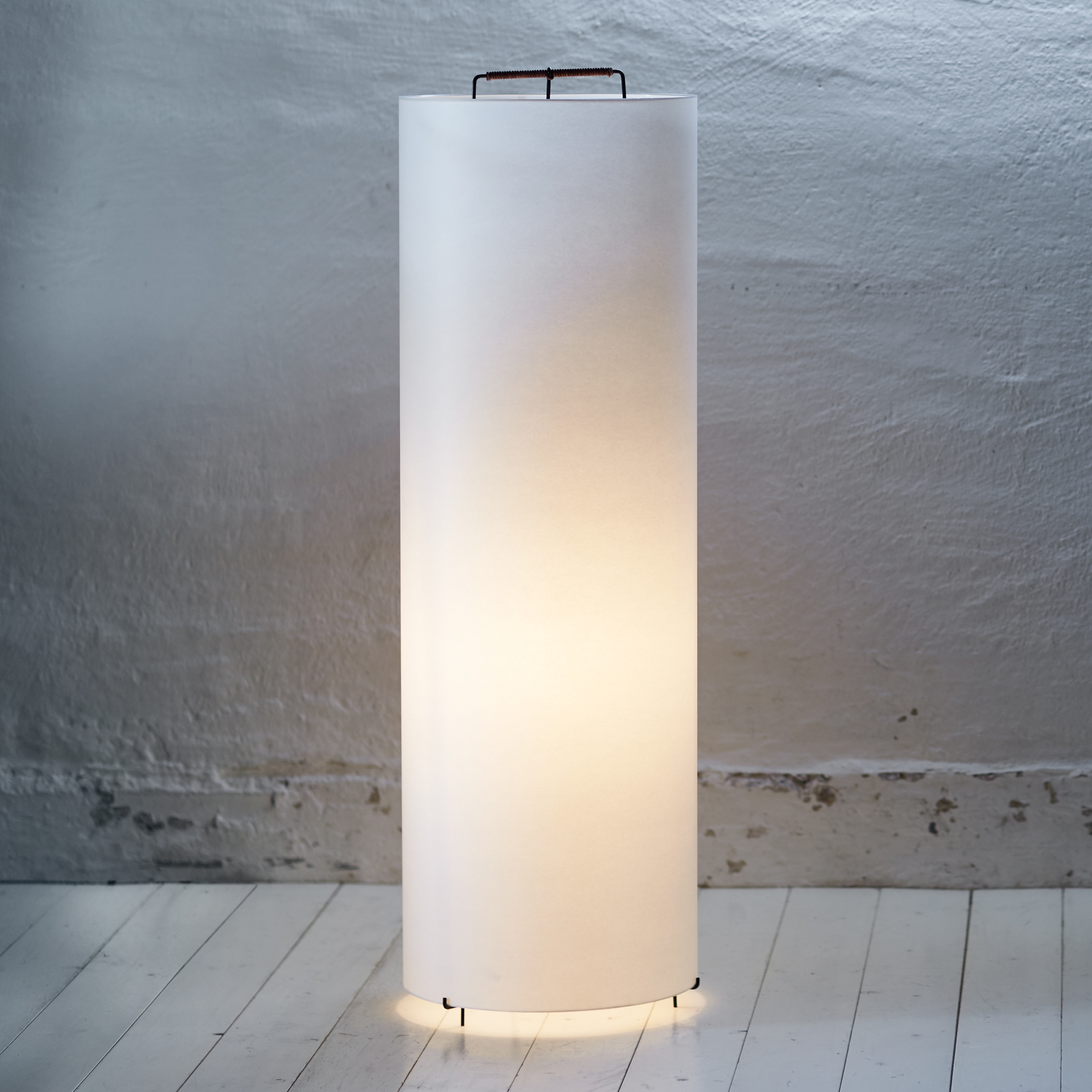 Display product Moon Floor lamp from manufacturer JENSENplus