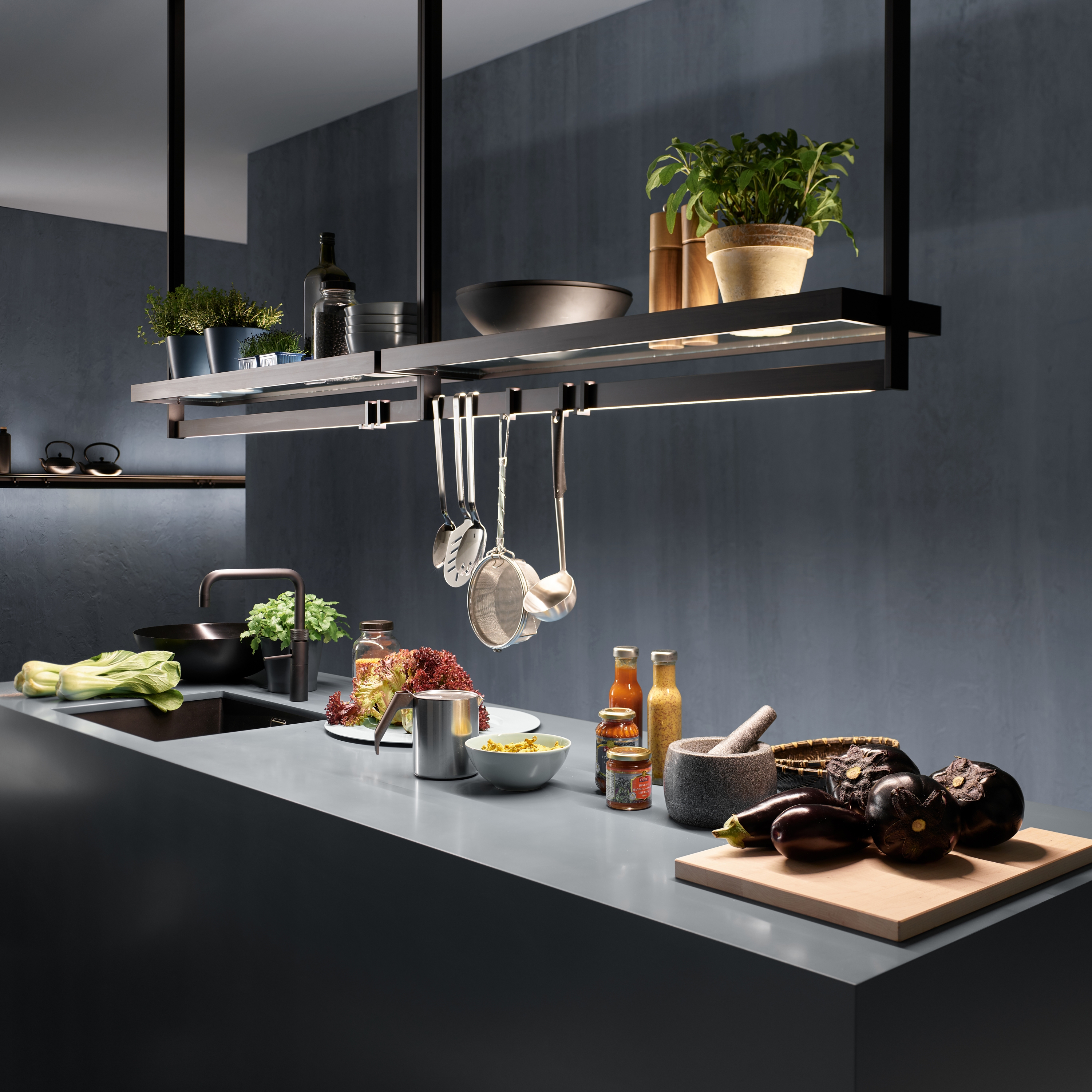 Display product Light bridge (suspended) | GERA light system 6 from manufacturer GERA