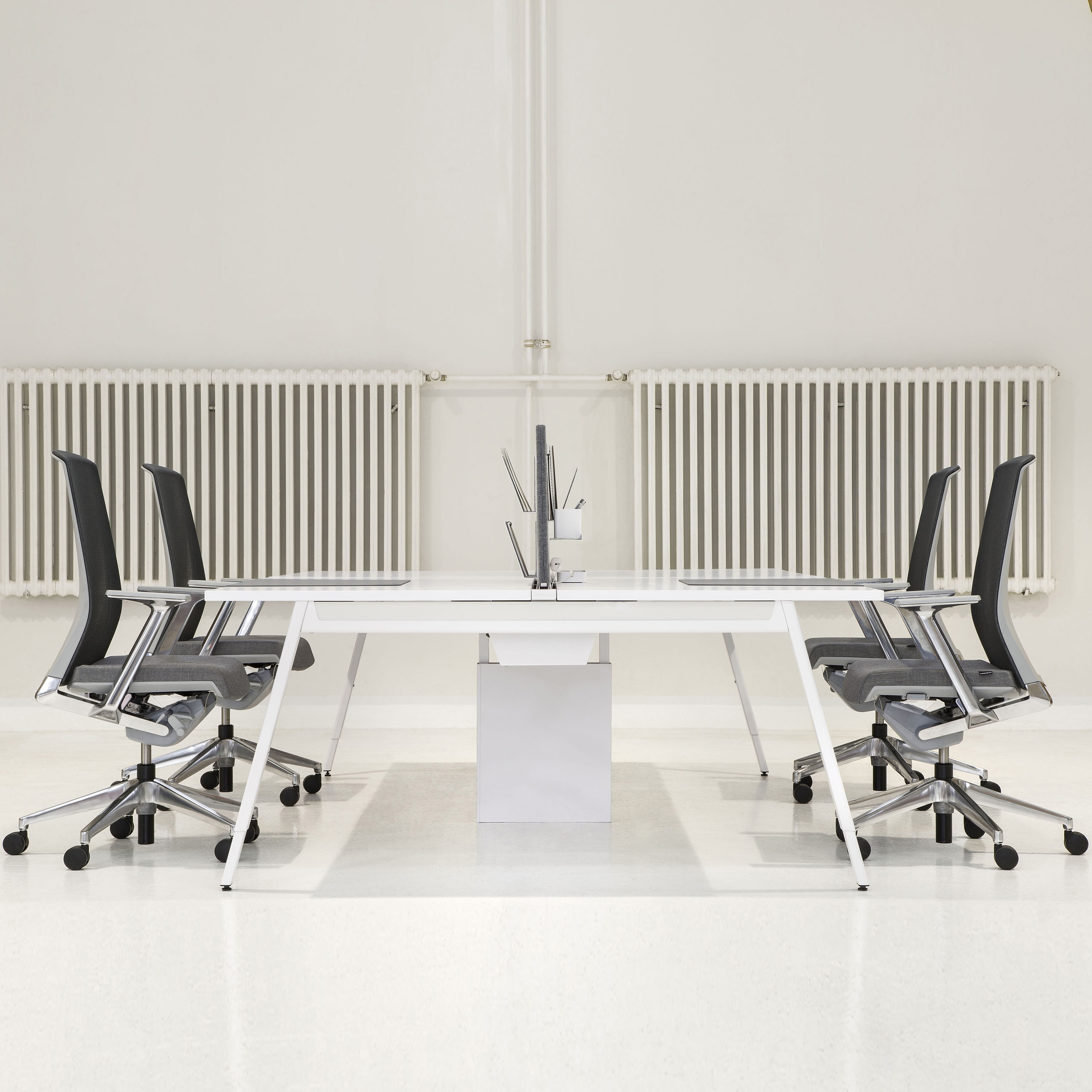 Display product Intuity from manufacturer Haworth