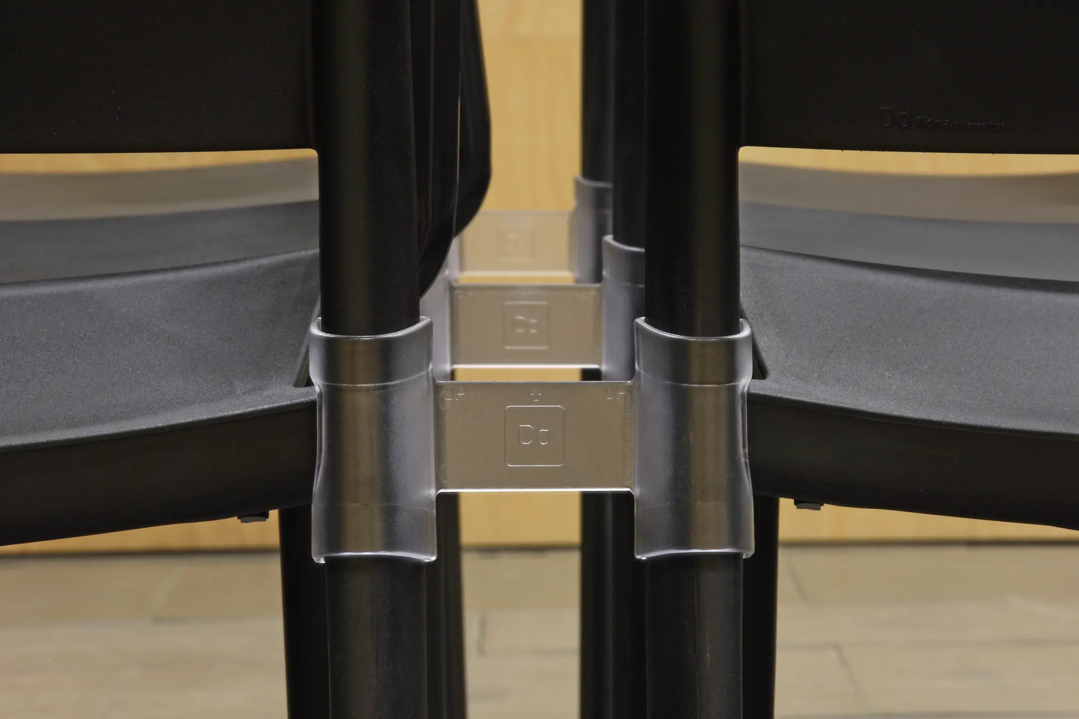 Resol-Barcelona Dd - fiona chair material combination