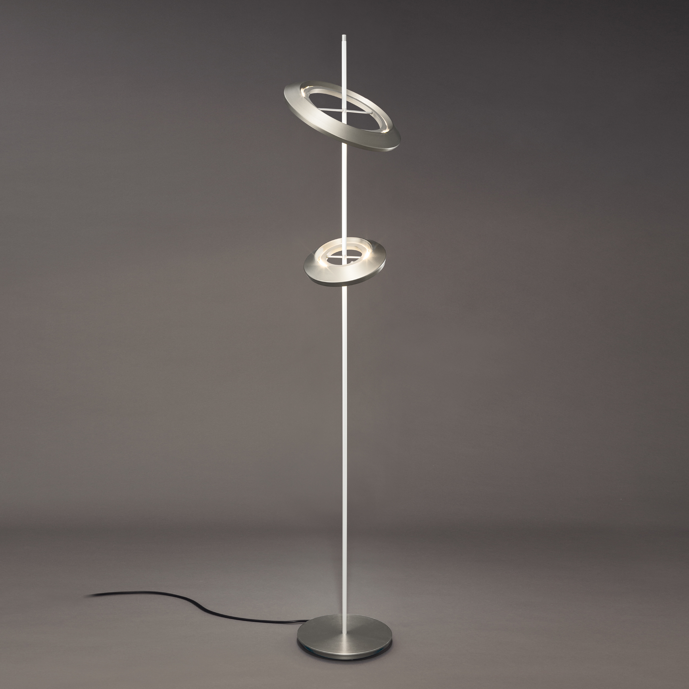 Display product CONVERSIO S 1900 Floor Lamp from manufacturer Illuminartis