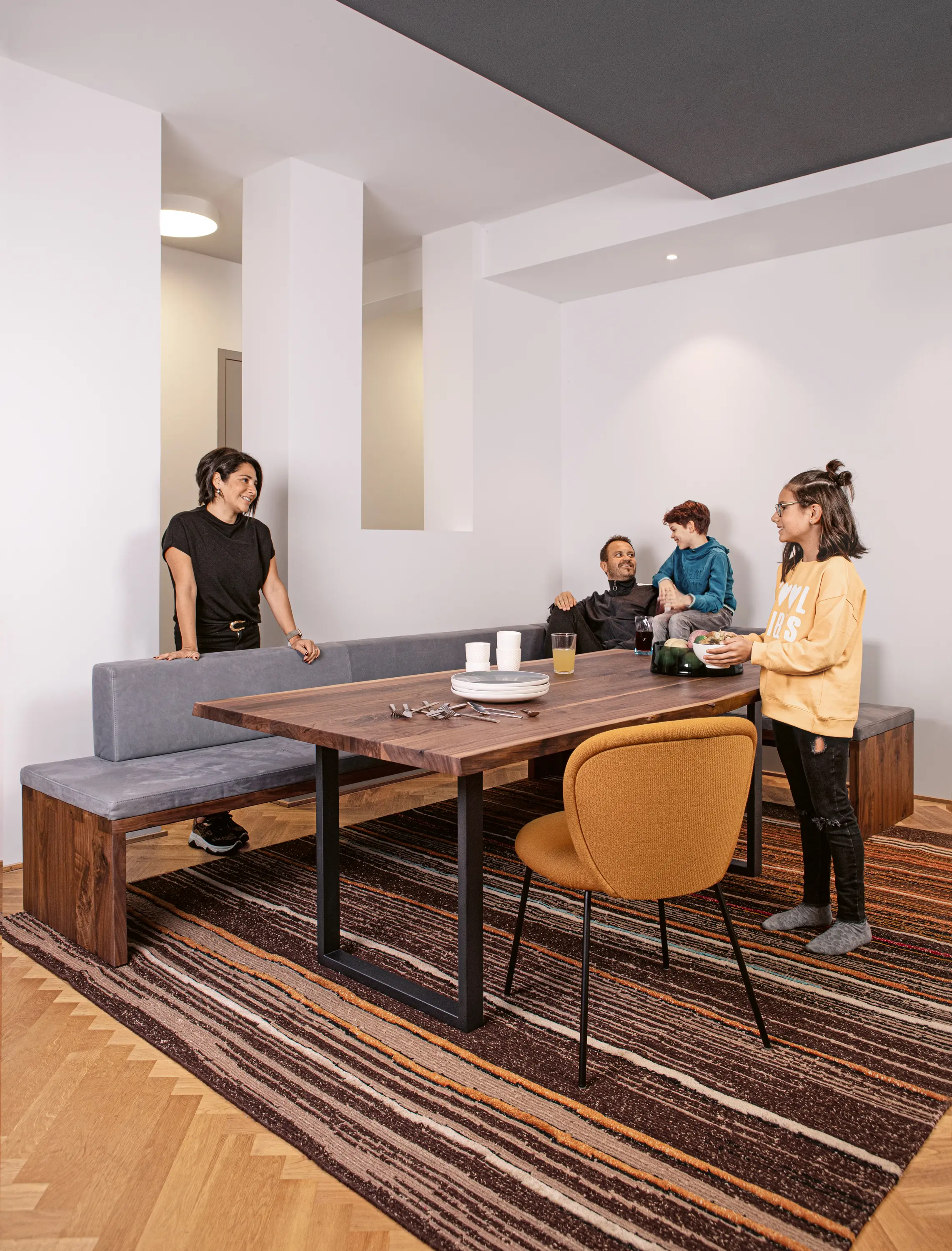 Janua - SC 25 Table