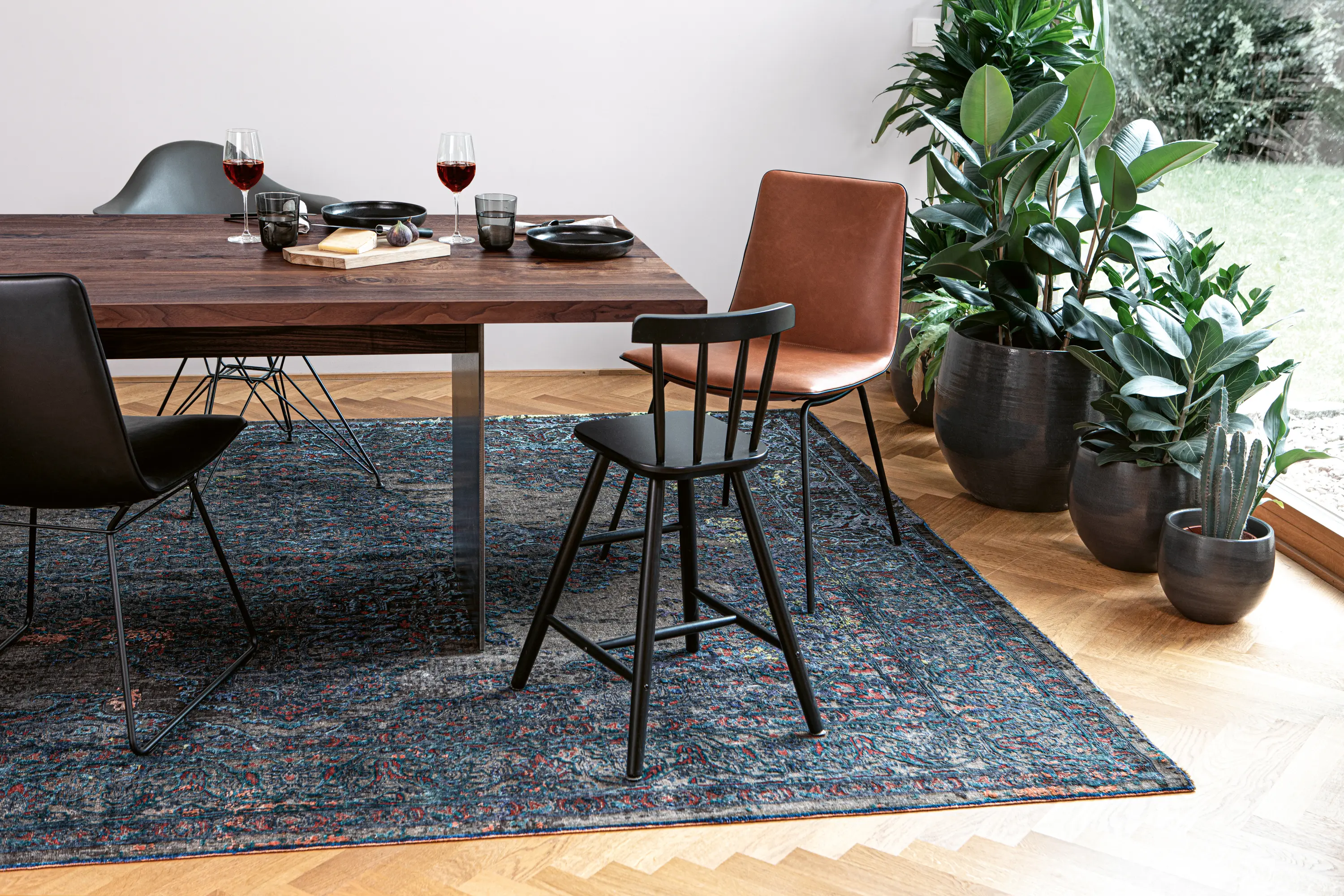 Janua - SC 41 Table Stone