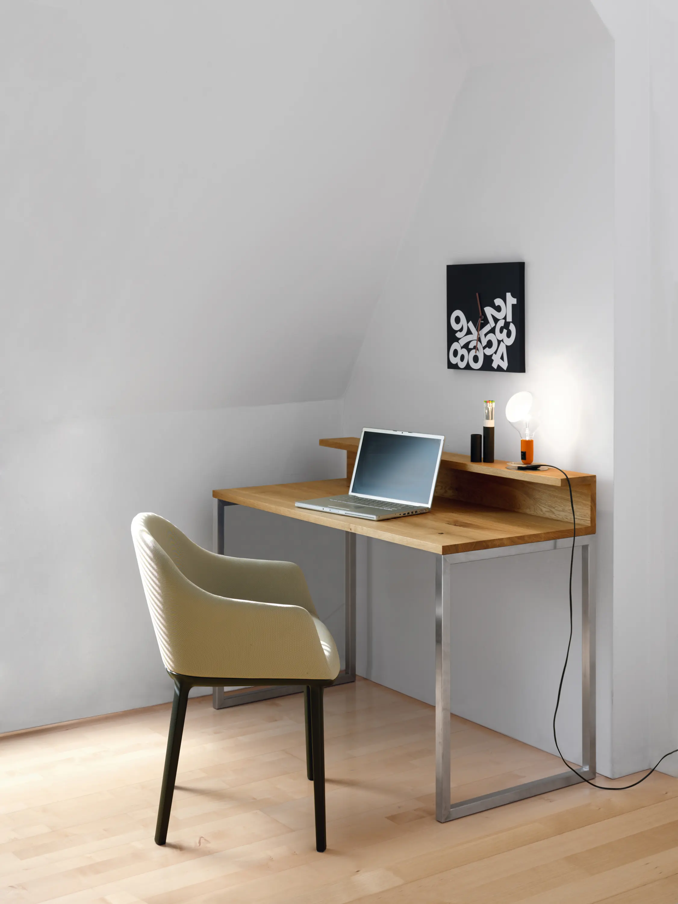 Janua - SC 06 Desk
