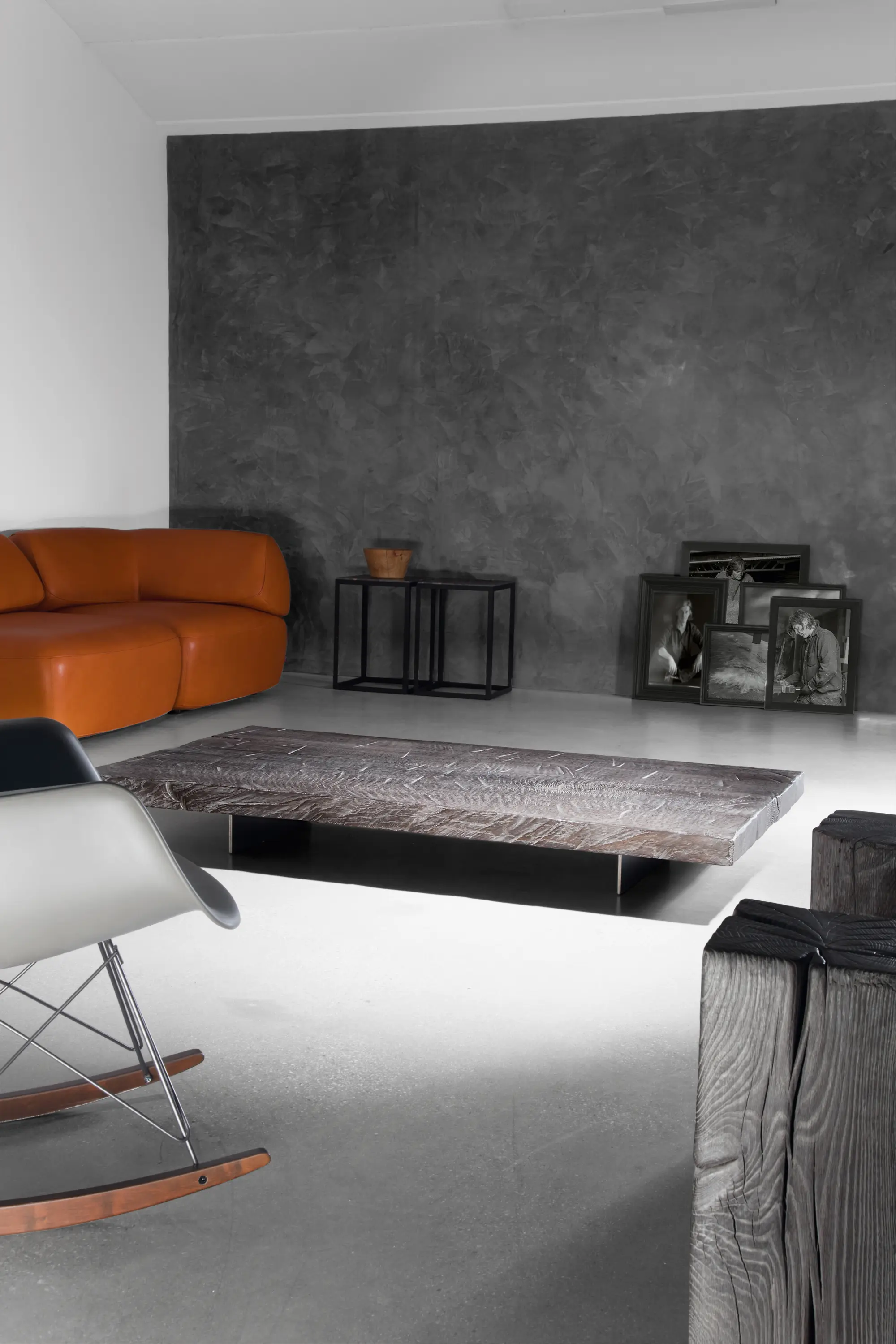Janua - SK 03 Monolith Coffeetable