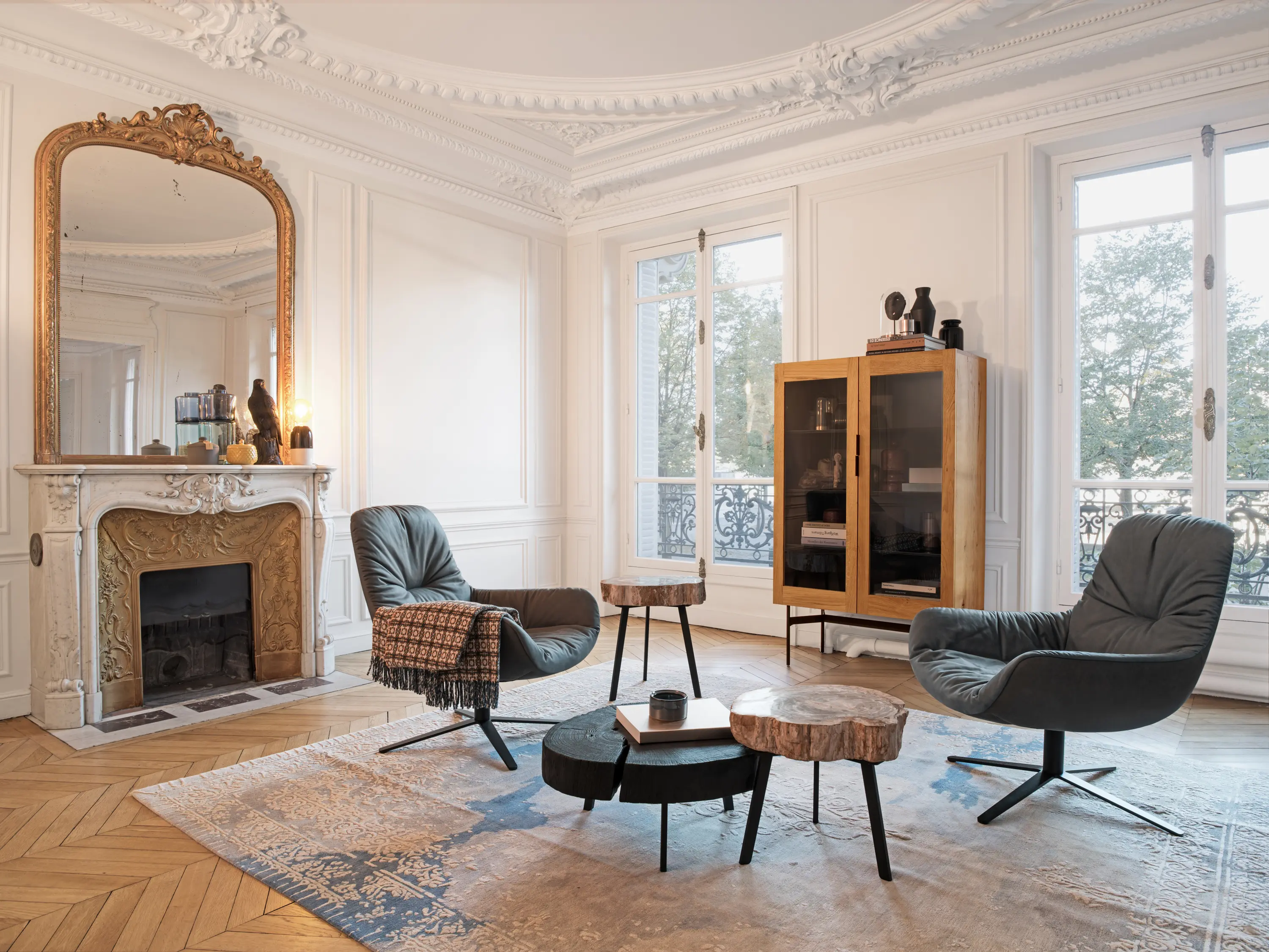 Janua - BC 04 Display cabinet