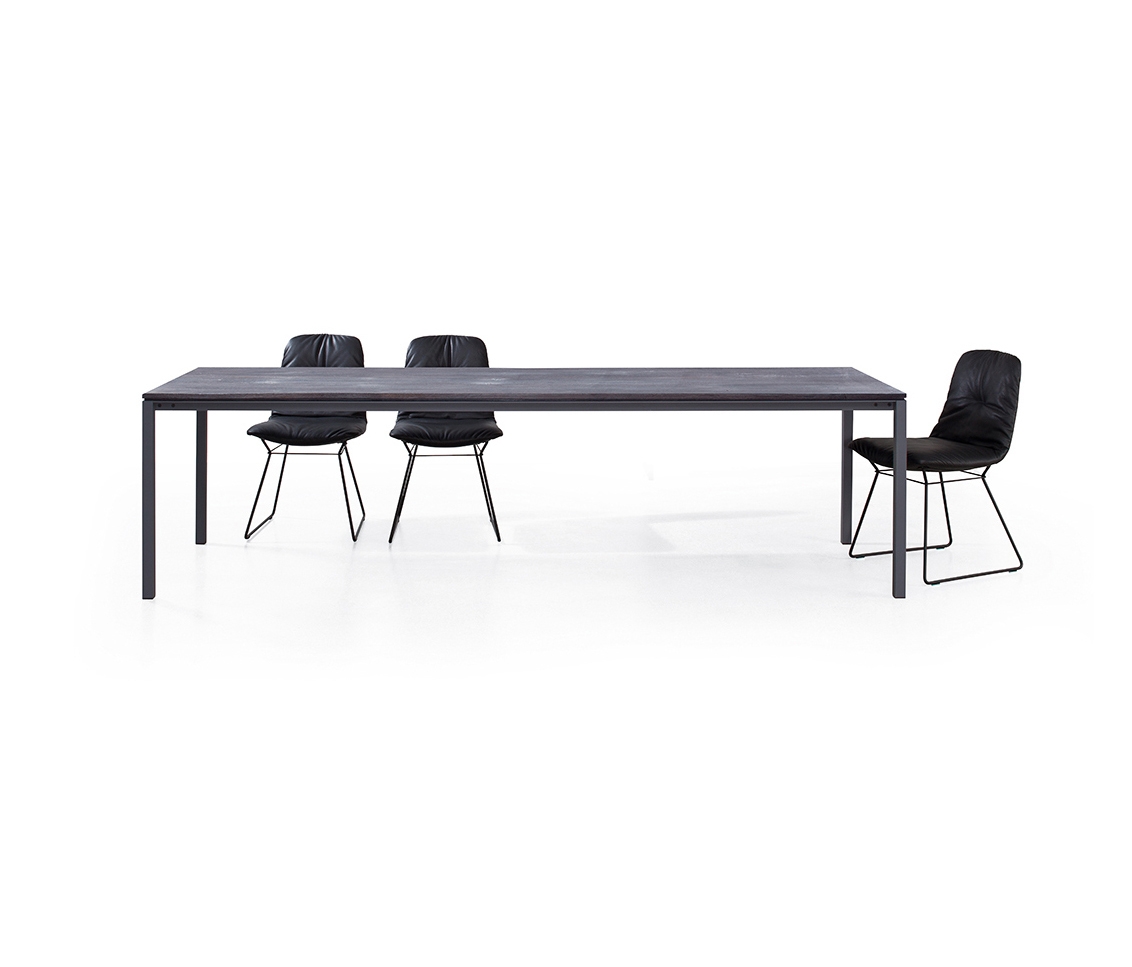 Mostra il prodotto S 600 cpsdesign Table del produttore Janua