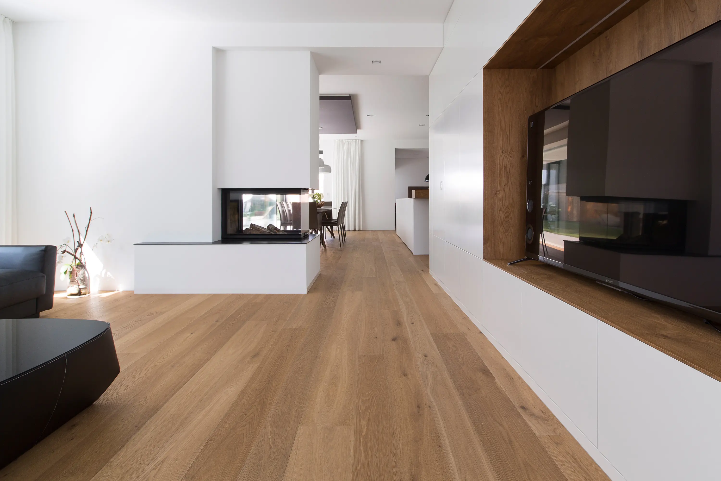 Admonter Holzindustrie AG - Wooden Floors Oak | Chevron Oak Seta
