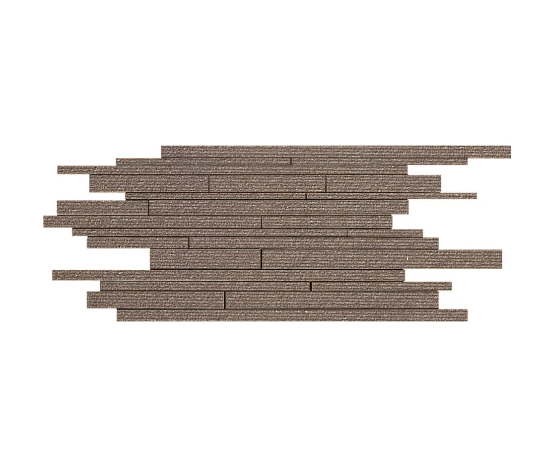 Caesar - More La Gamma scracted Coliseum Wall